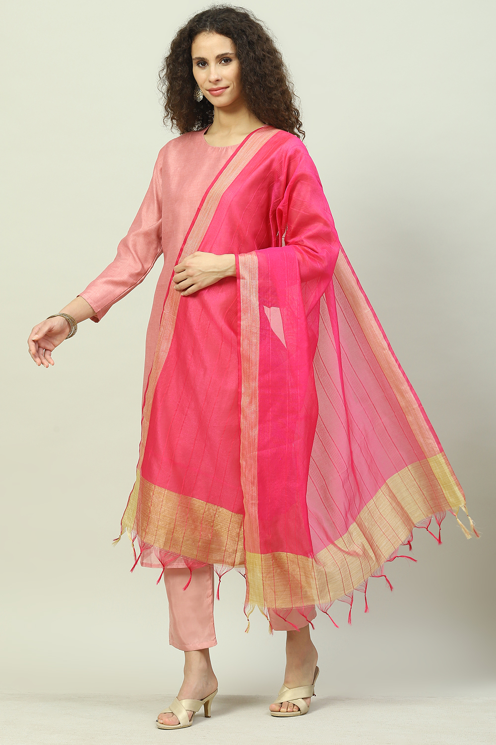 Fuschia Art Silk Yarndyed Dupatta image number 2