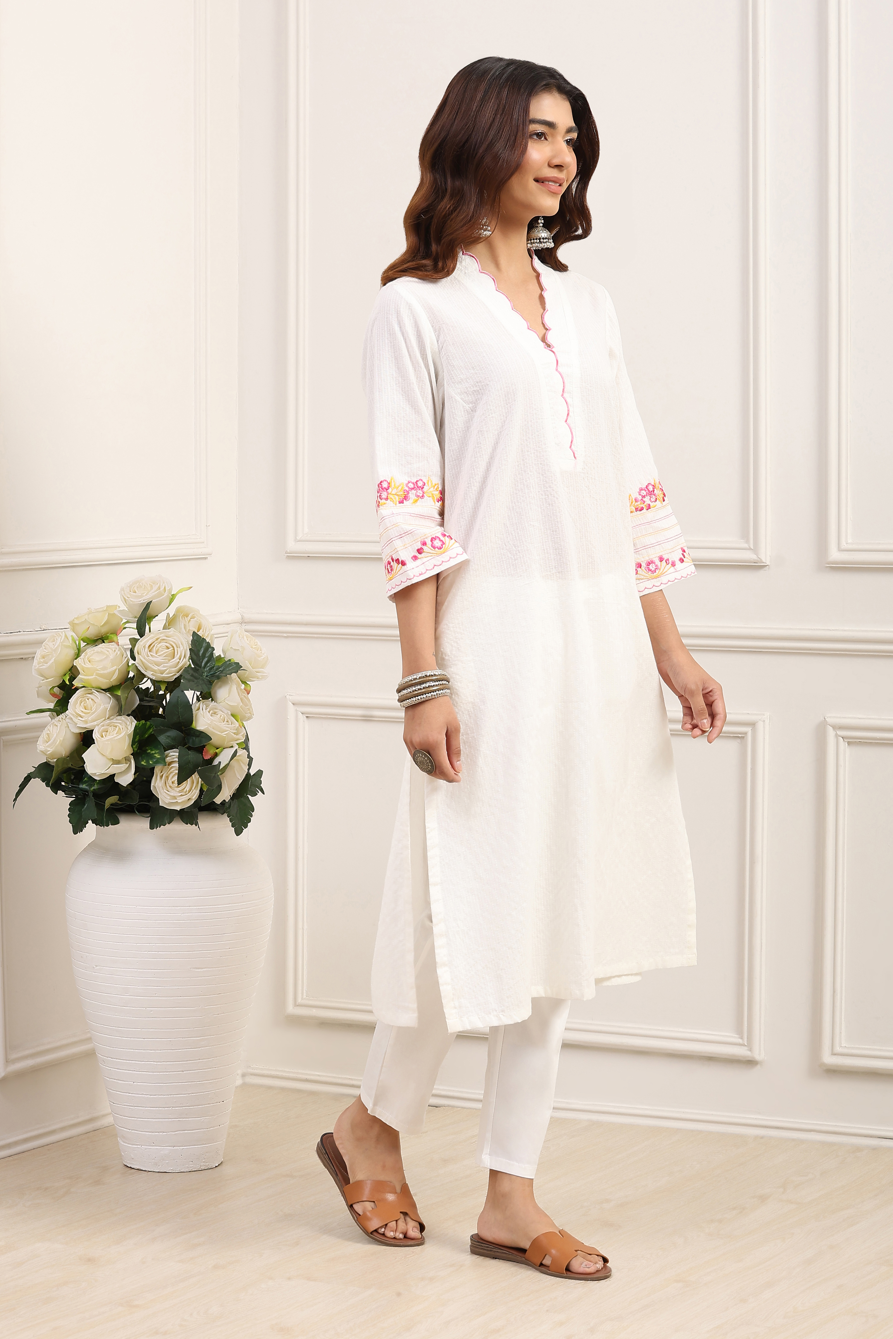 White Cotton Straight Kurta image number 4