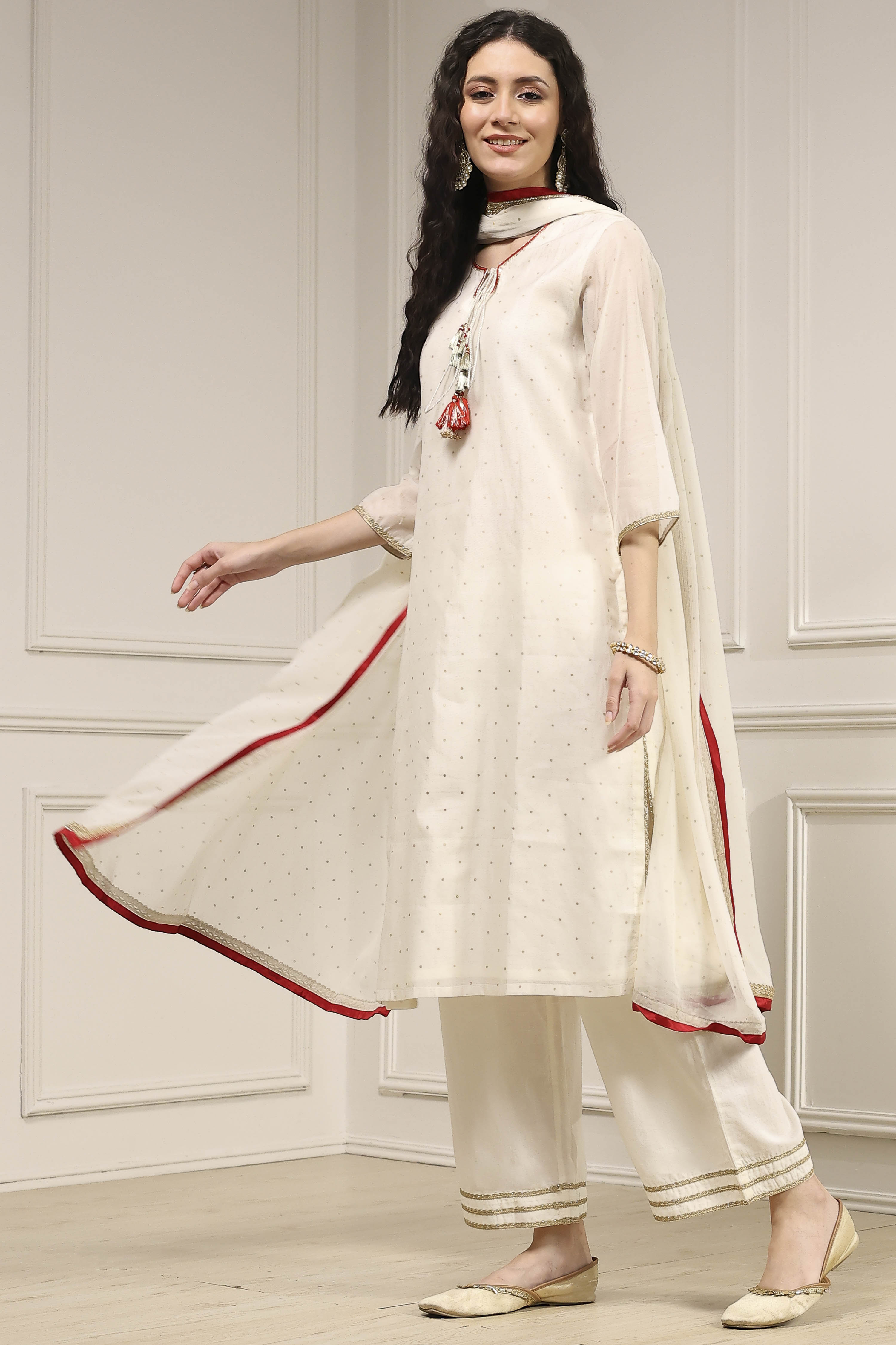 Off-White Art Silk Printed Straight Suit Set image number 3