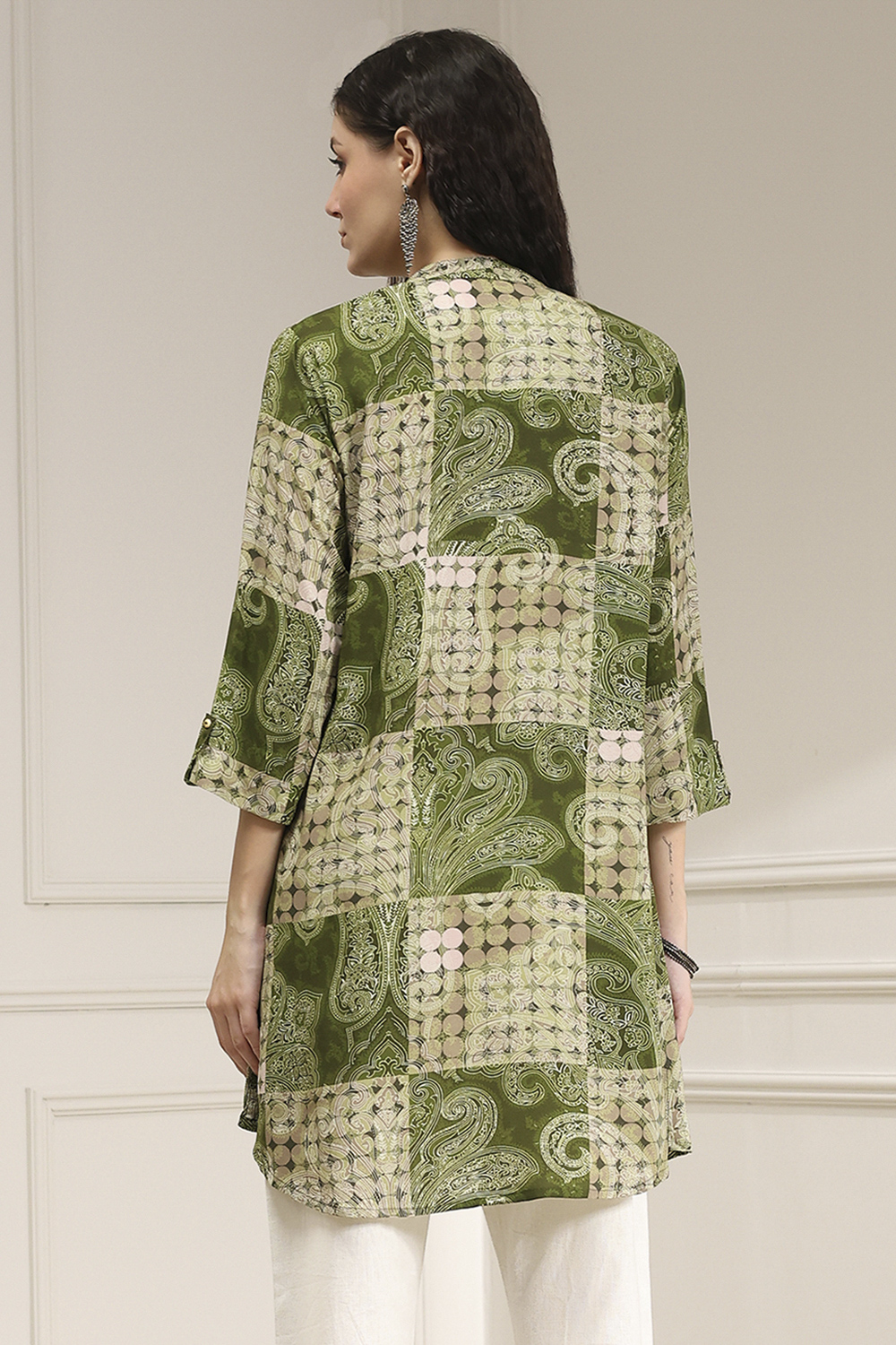Olive Green Pleated Straight Short Kurta image number 3