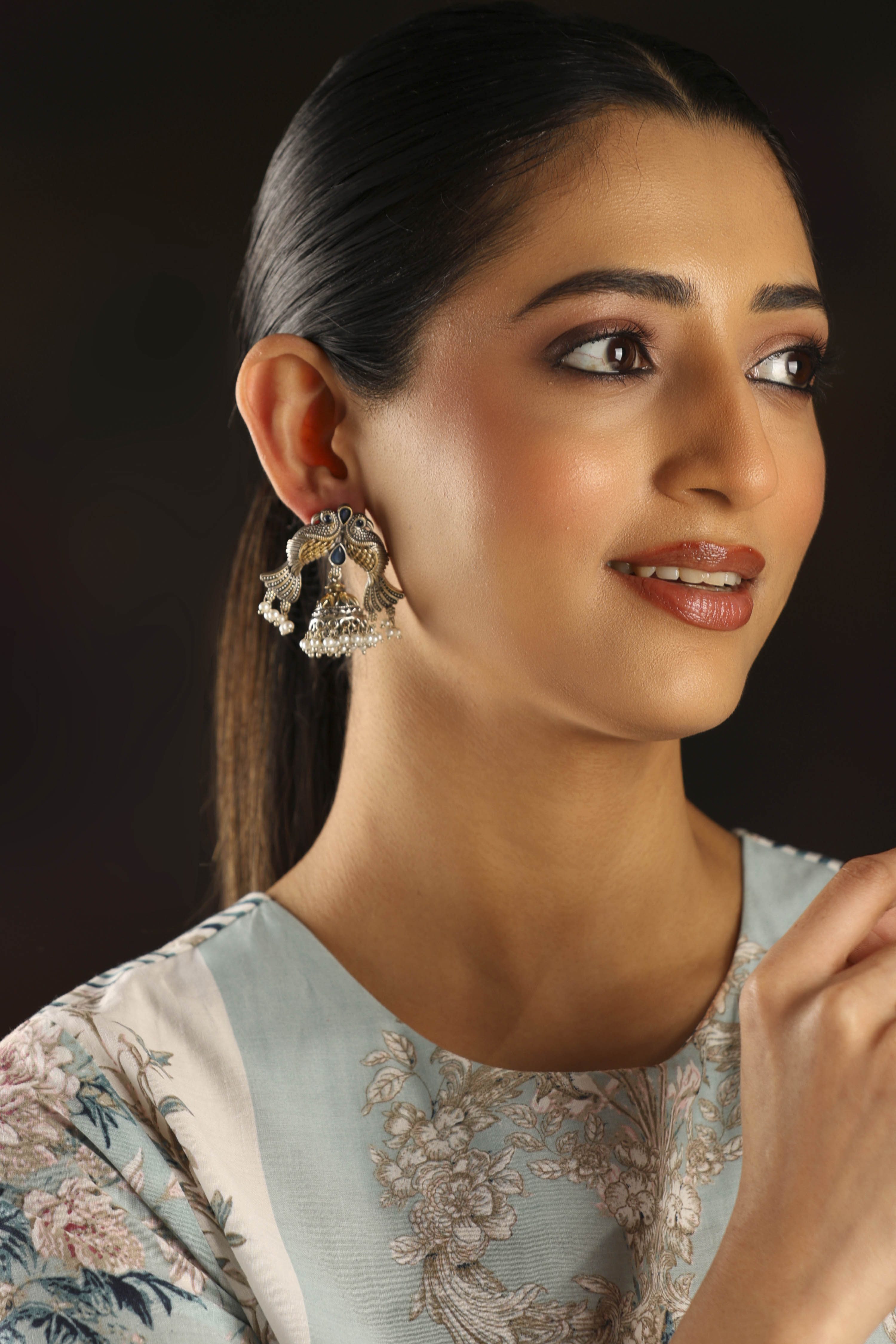 Blue Stone Earrings image number 3