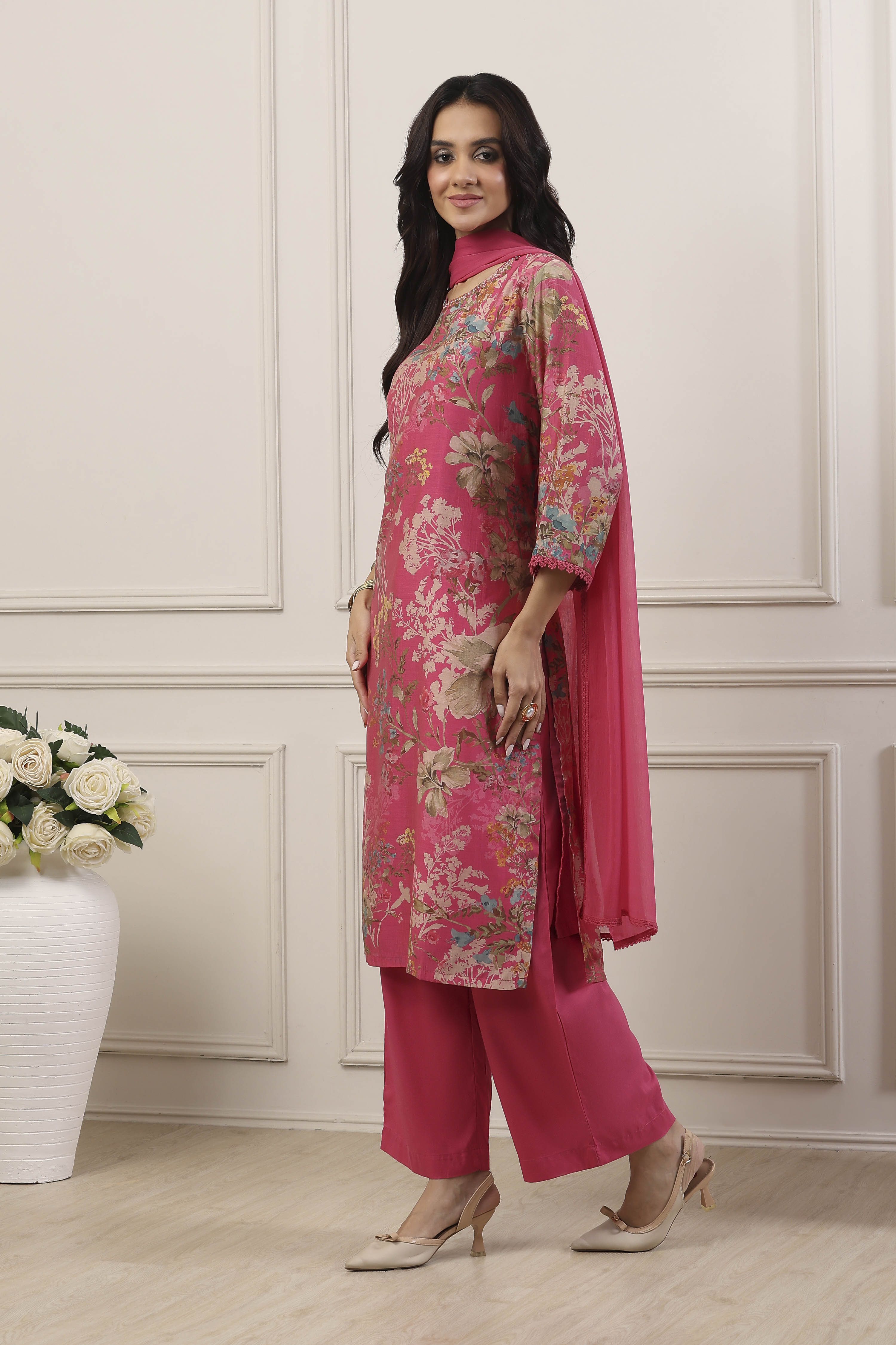Pink Cotton Blend Straight Suit Set image number 4