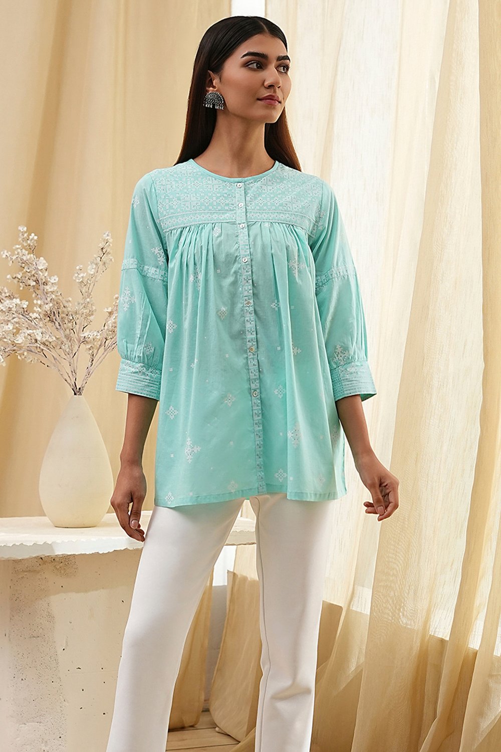 Aqua Cotton Straight Shirt-Style Short Kurta image number 5