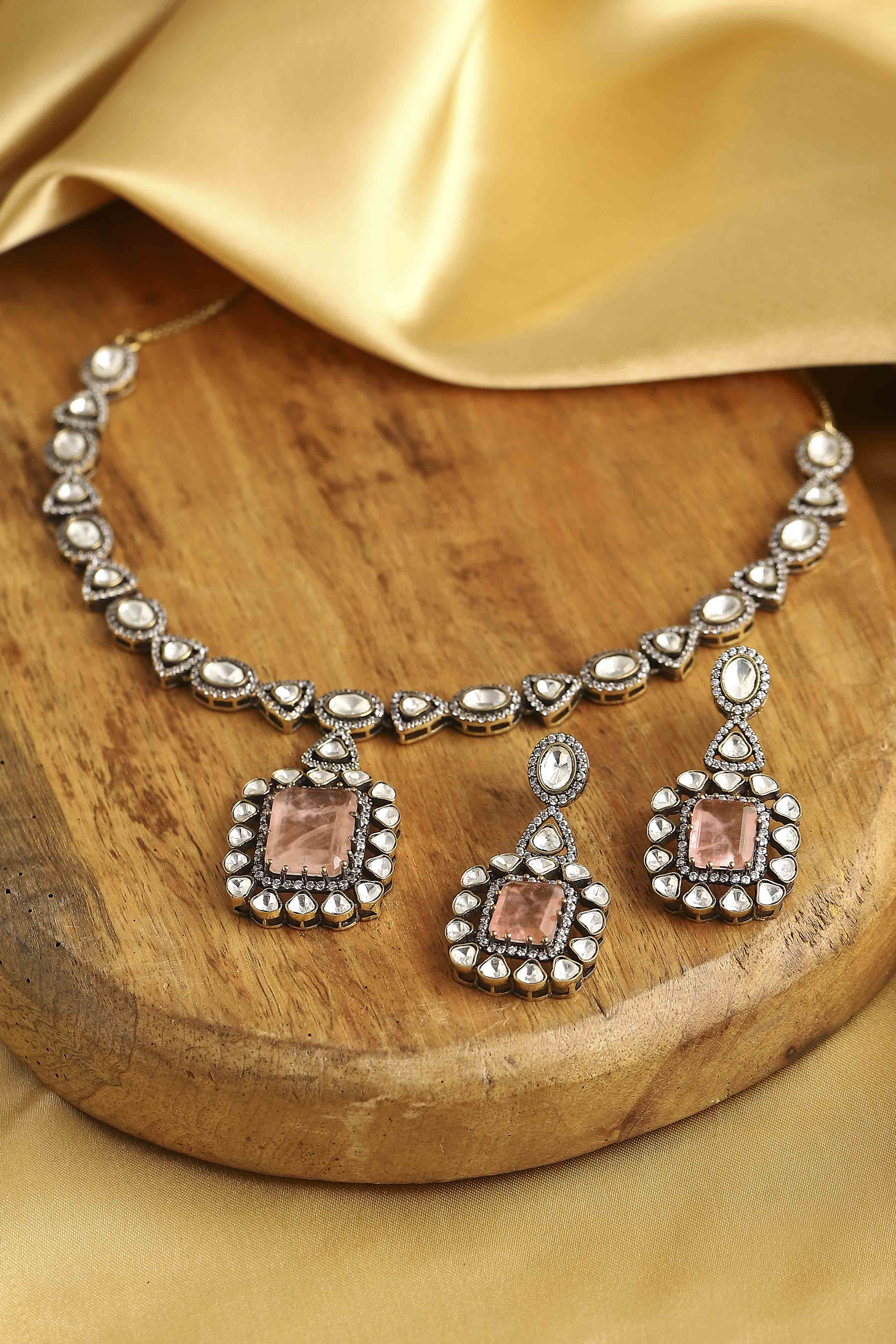 Light Pink Brass Set image number 0