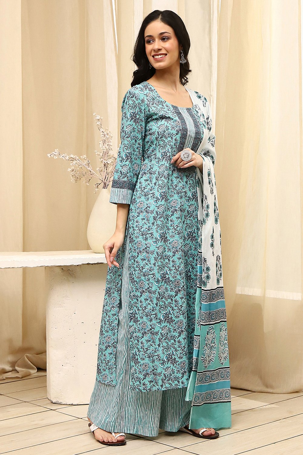 Turquoise Cotton Hand Block Print Unstitched Suit Set image number 5