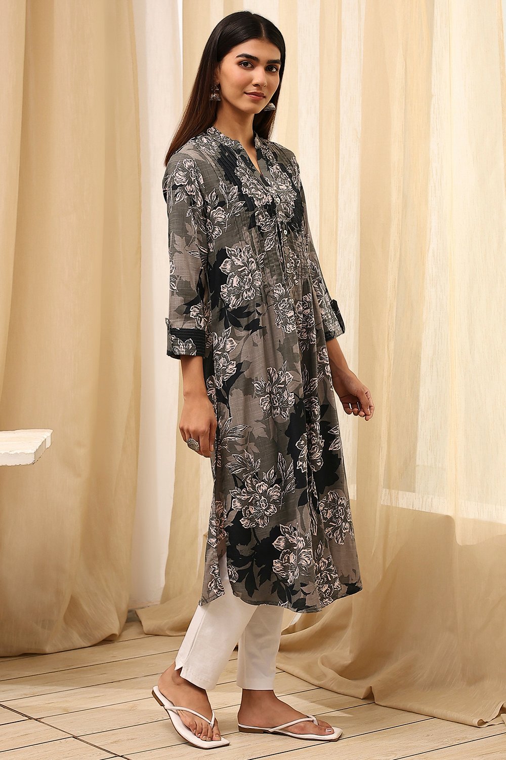 Blue Floral Printed Straight Kurta image number 3