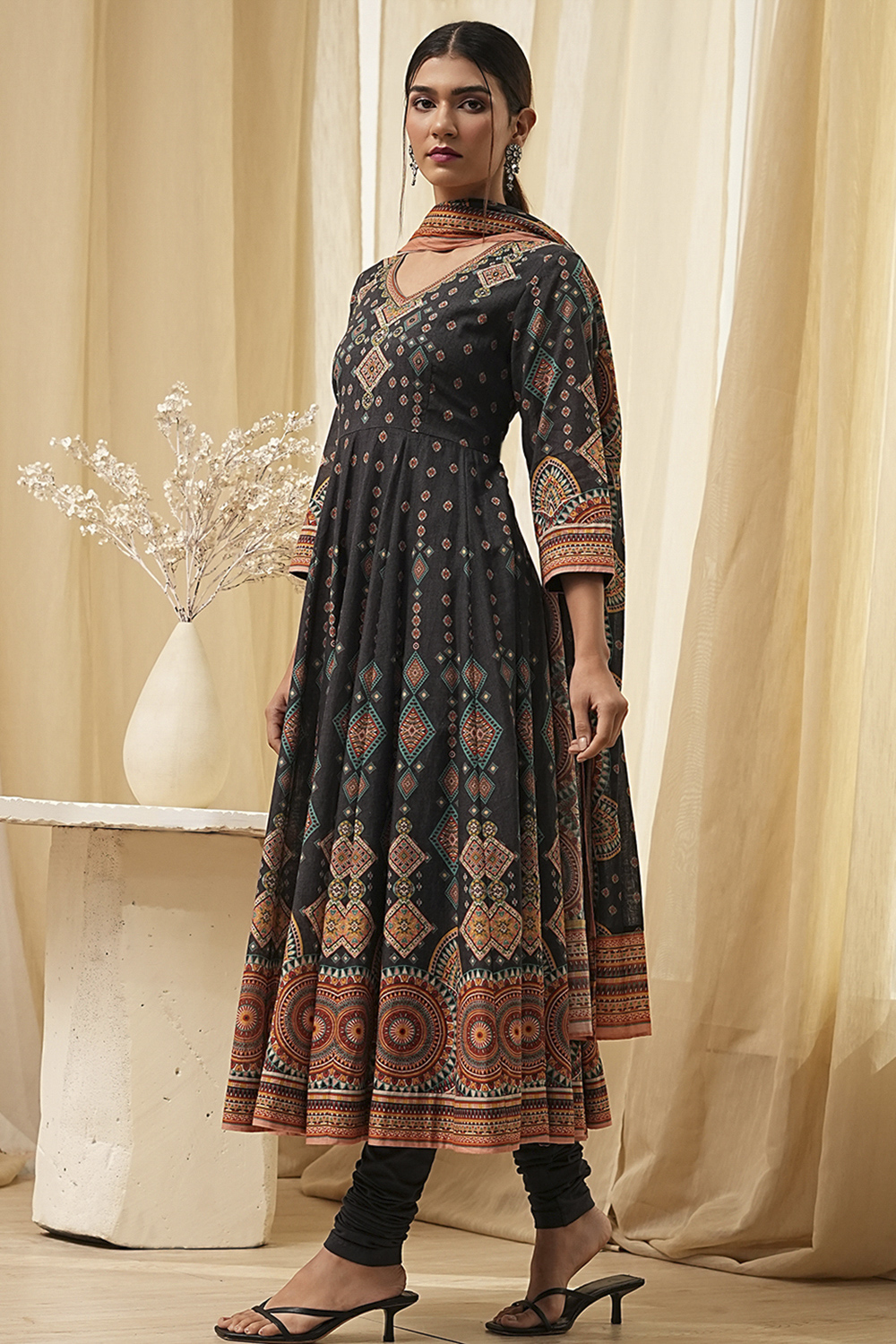Ecru Cotton Printed Anarkali Suit Set image number 3
