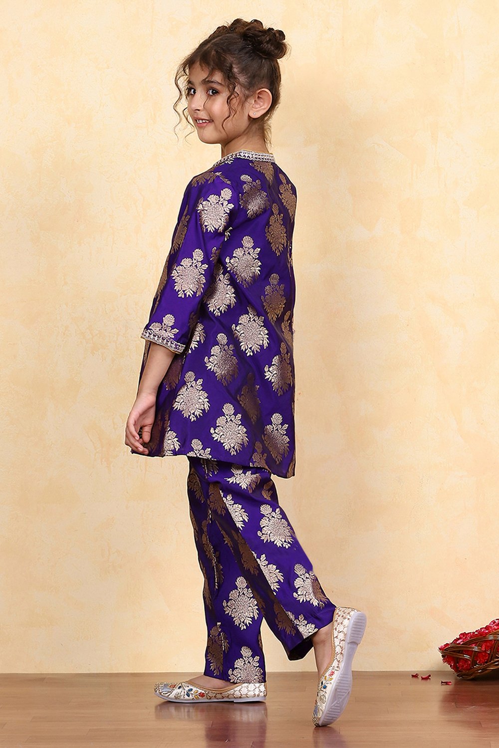 Purple Polyester Textured Flared Kurta Pants Set image number 4