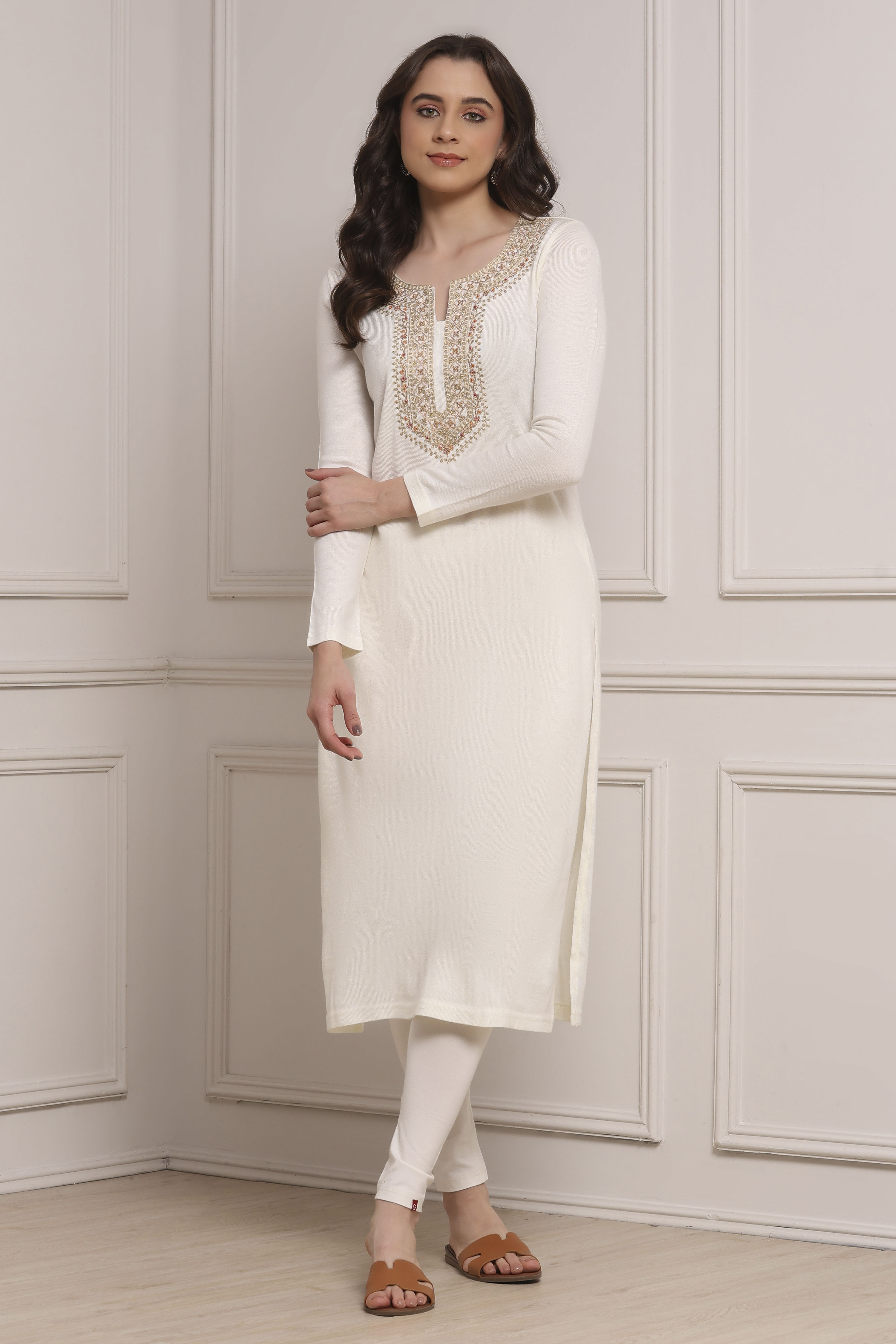 Black Acrylic Straight Dyed Kurta image number 0