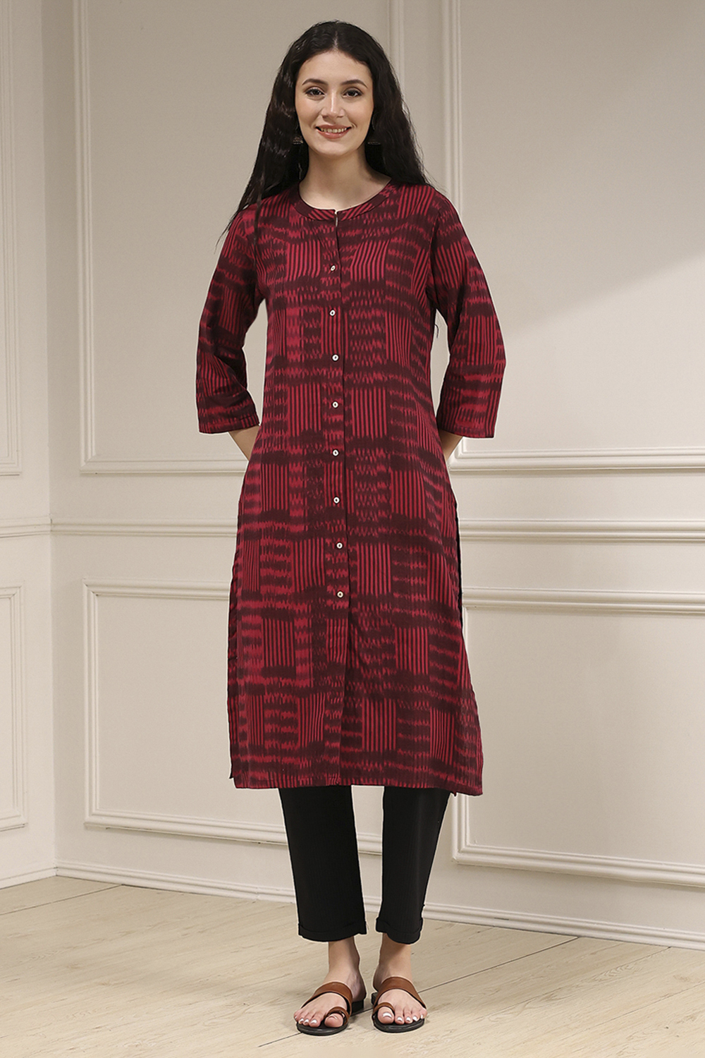 Maroon Cotton Ikat Straight Kurta image number 5