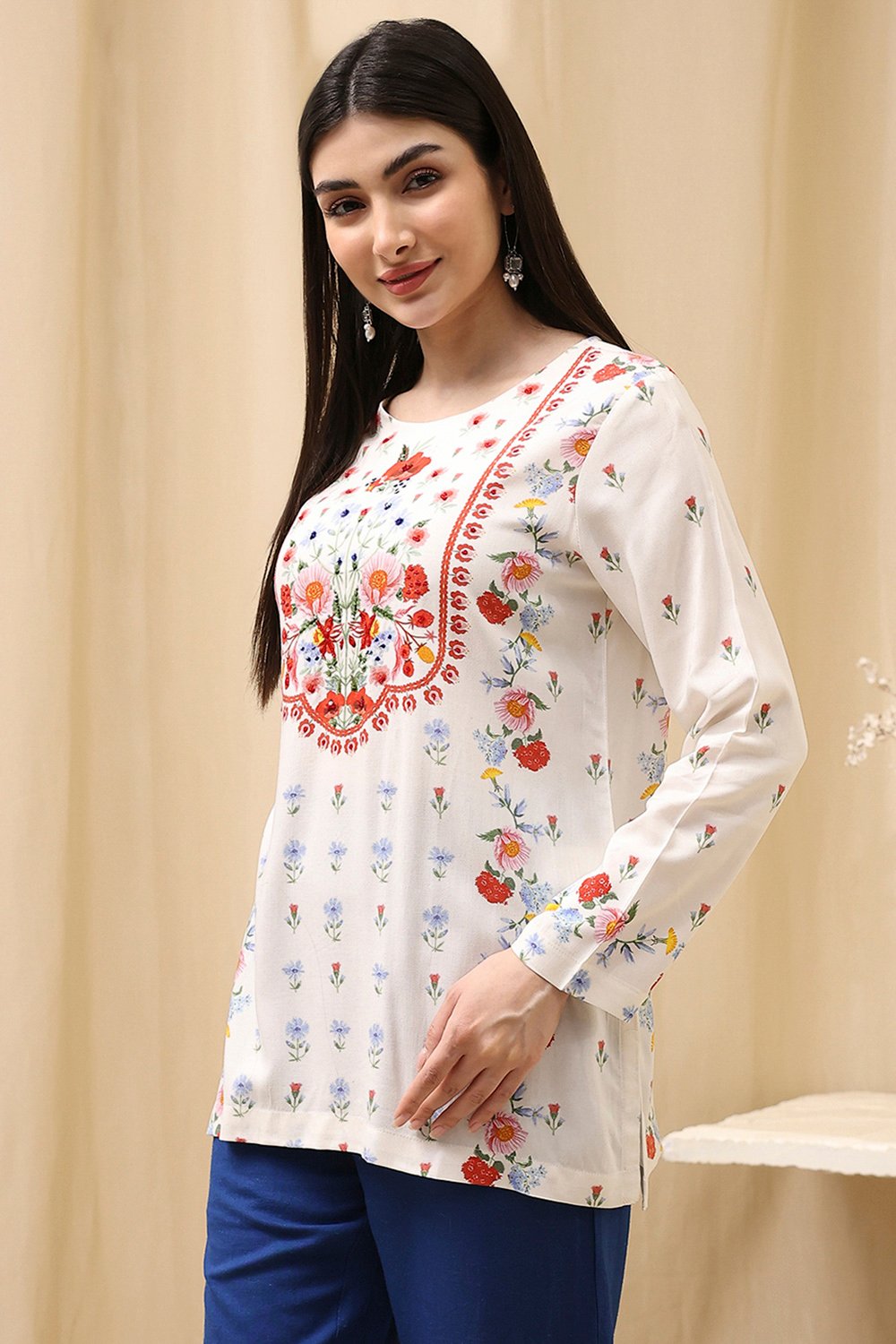 Green Viscose Rayon Straight Kurti image number 2