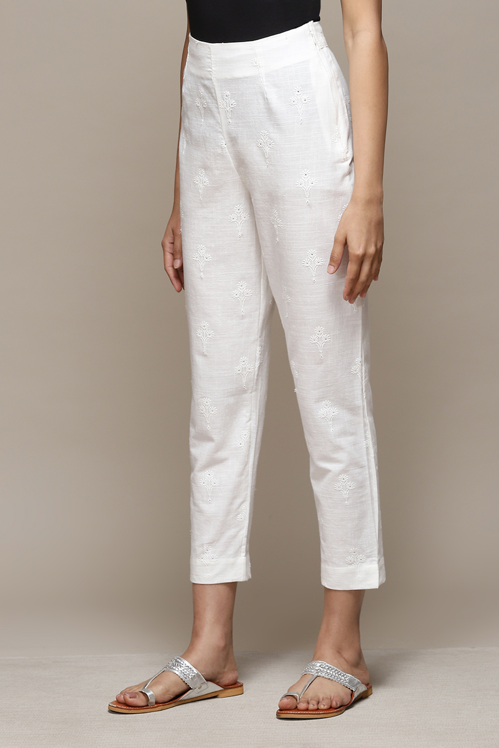 Off White Slub Pants image number 2