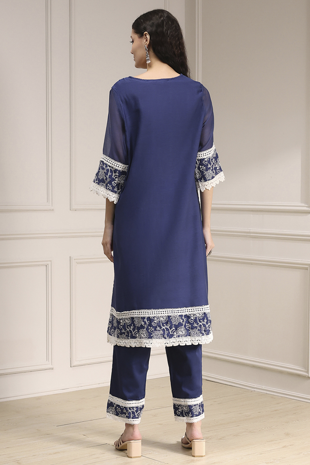 Blue Chanderi Embroidered Straight Suit Set image number 4