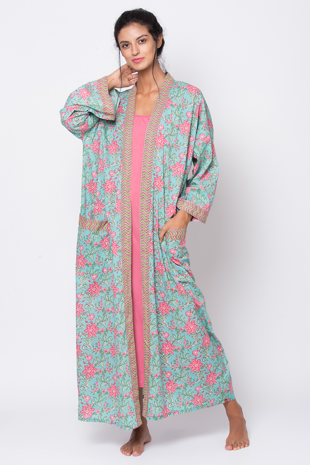 Teal And Pink Cotton Printed Sleepwear Robe image number 5