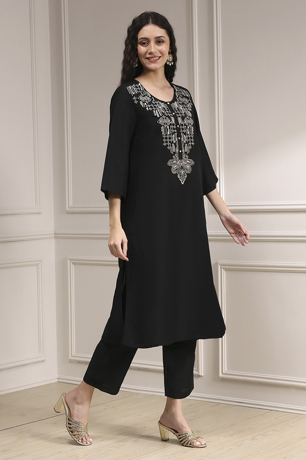Black Textured Straight Kurta Pants Set image number 5