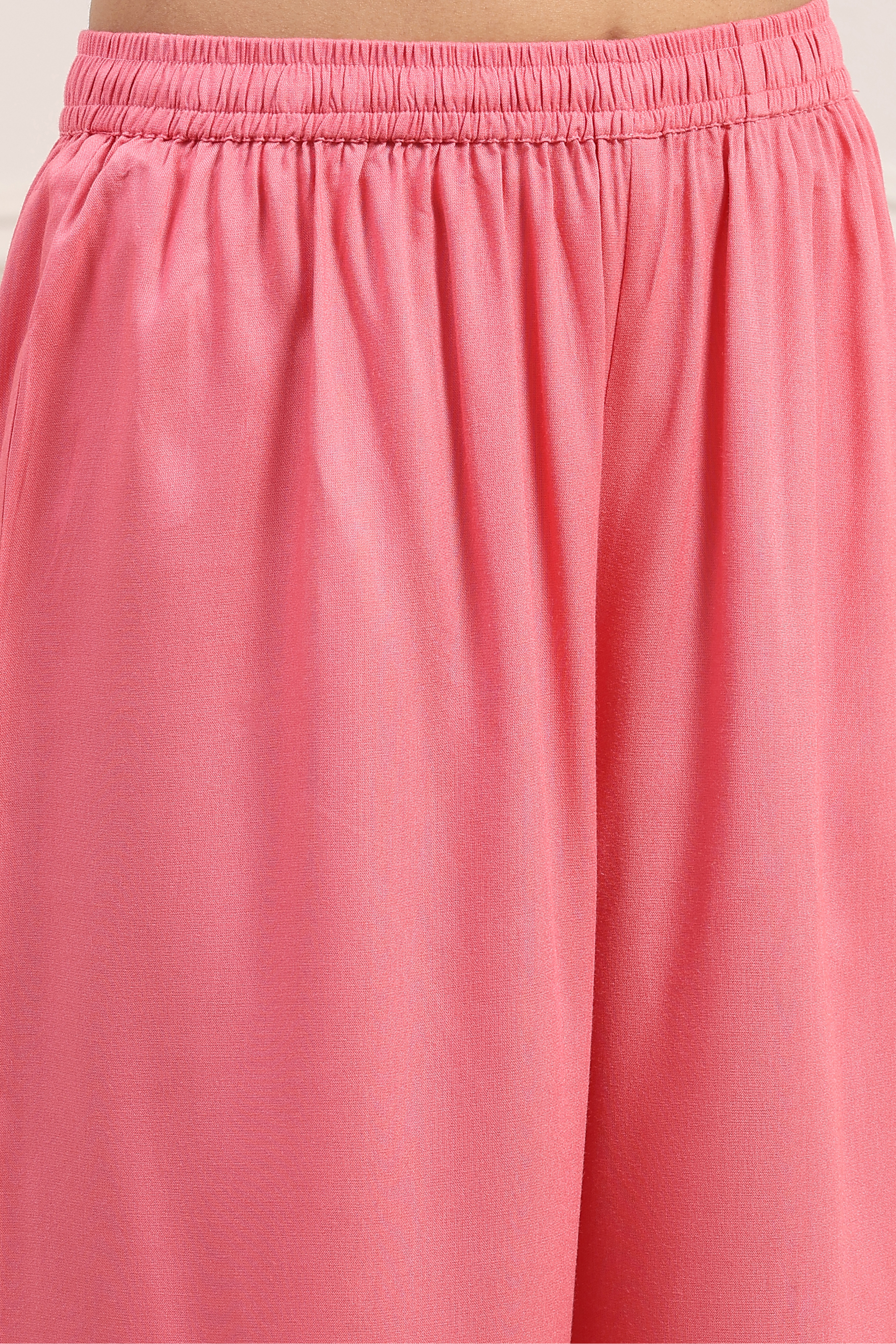 Pink Cotton Floral Embroidered Straight Kurta Set image number 2