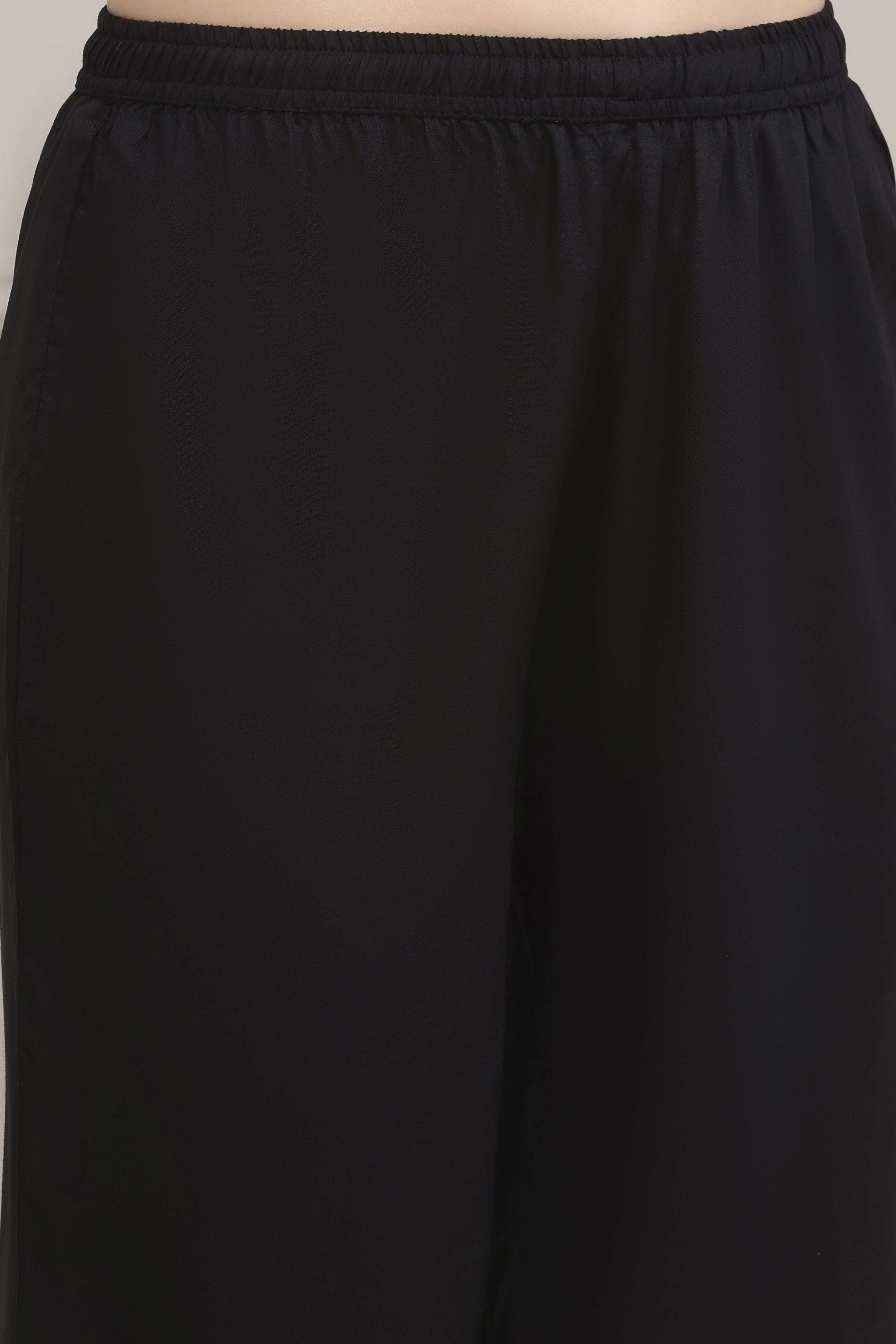 Black Modal Printed Straight Suit Set image number 2