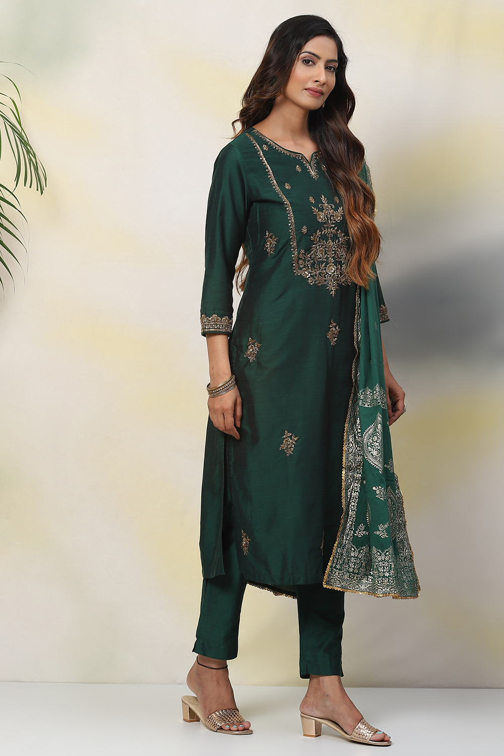 Black Poly Viscose A-Line Kurta Slim Pant Suit Set image number 3