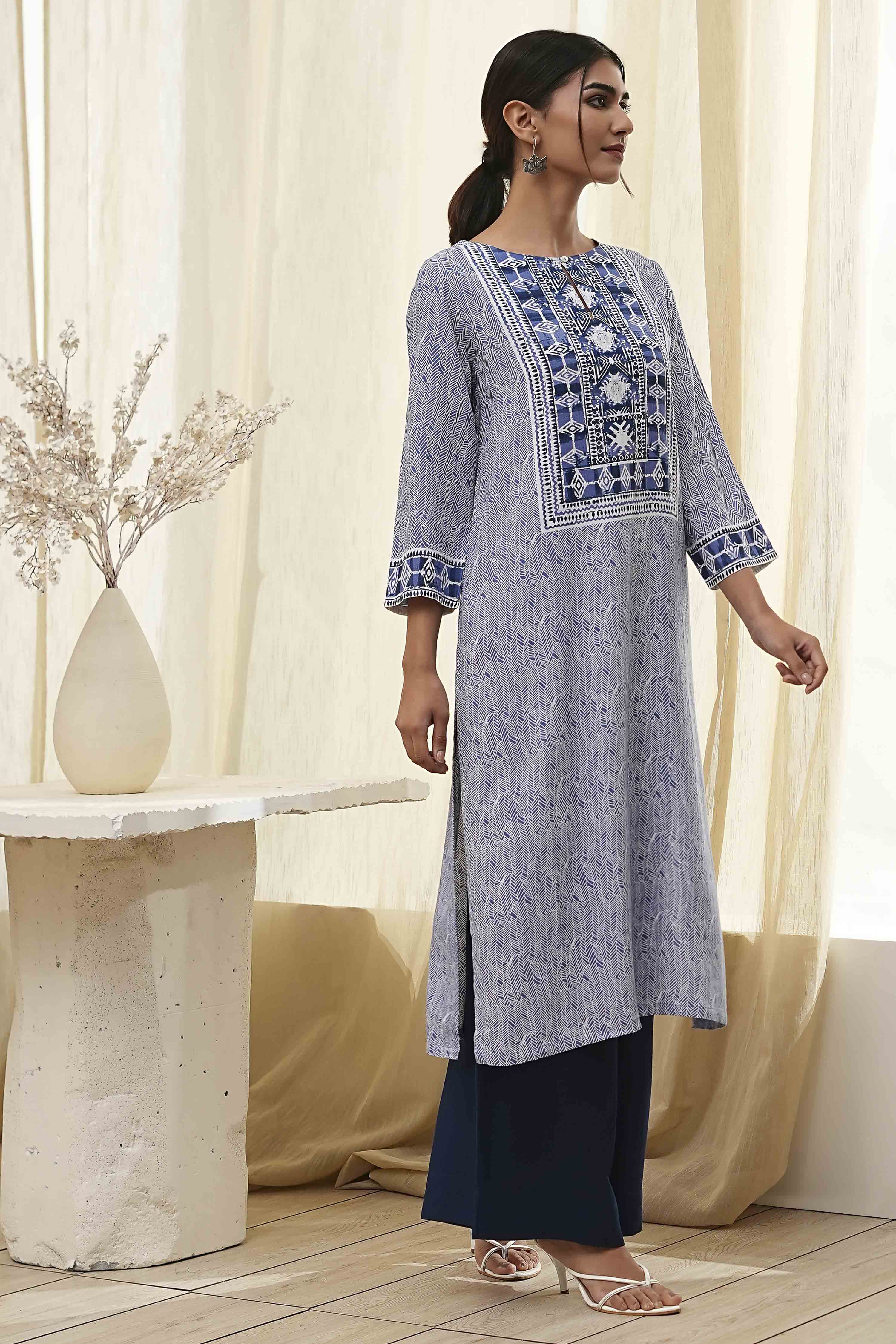 Beige Printed Straight Kurta image number 4