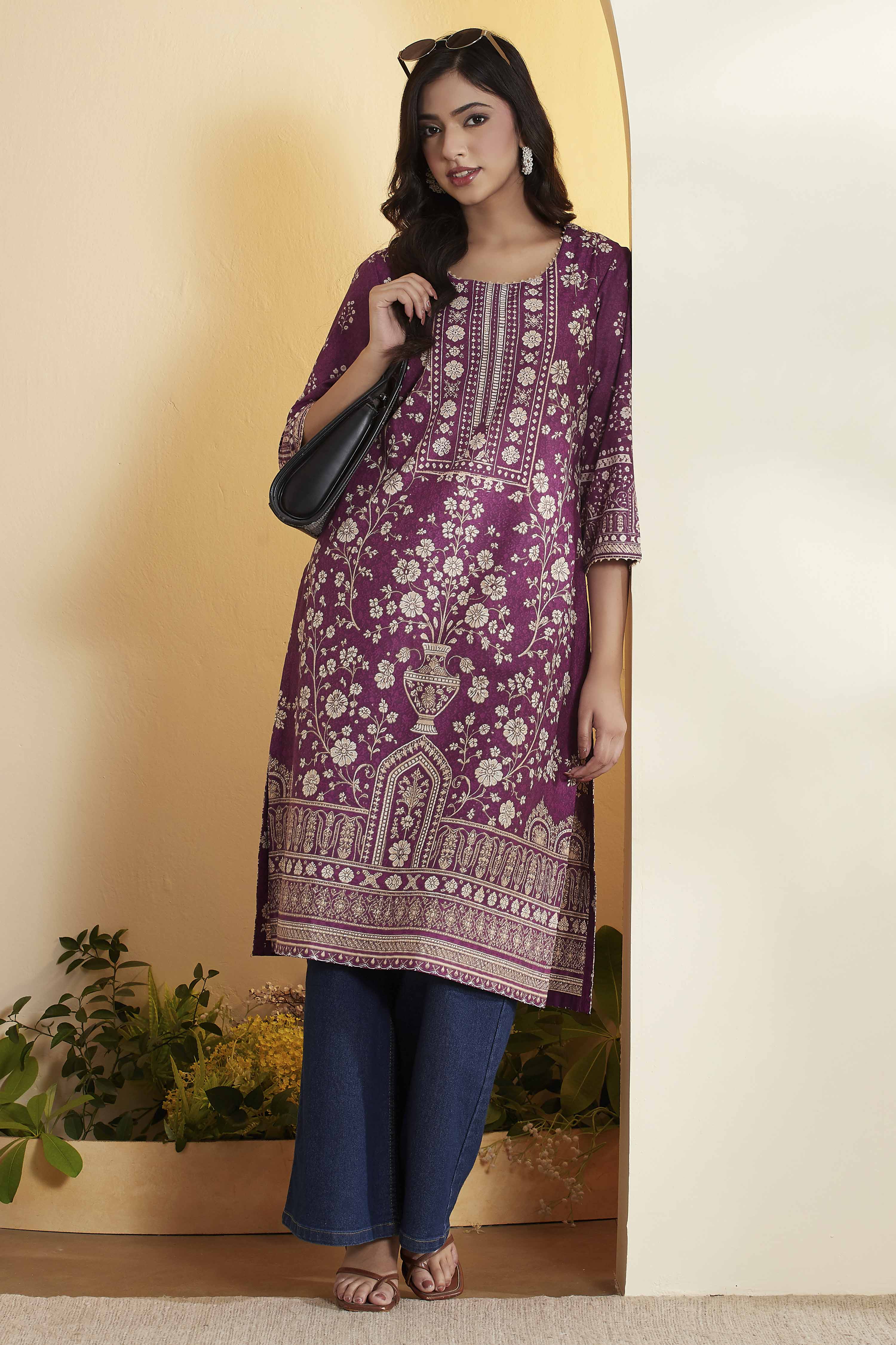 Purple Cotton Floral Printed Straight Kurta image number 0