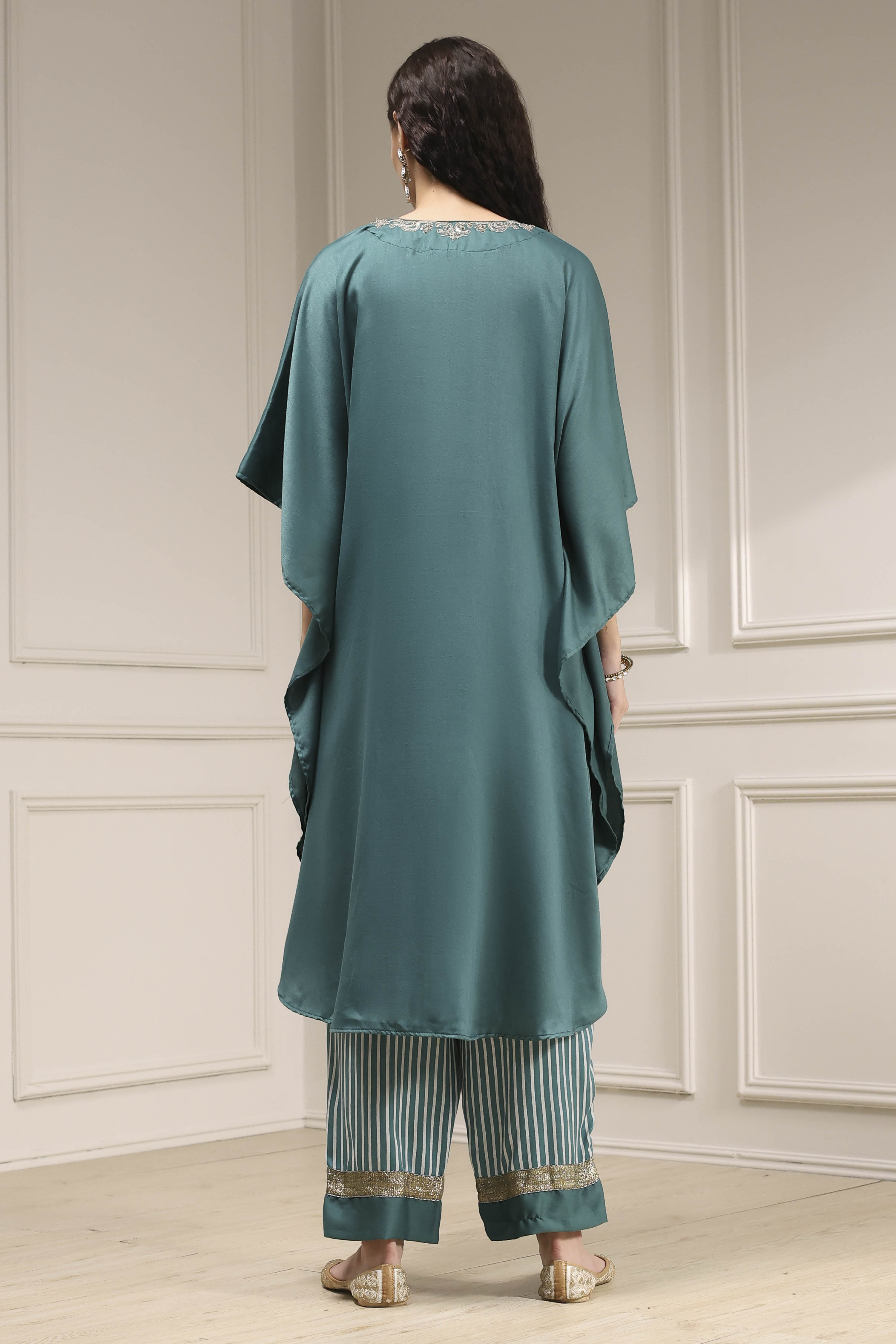 Black Modal Solid Kaftan Fusion Kurta Set image number 4