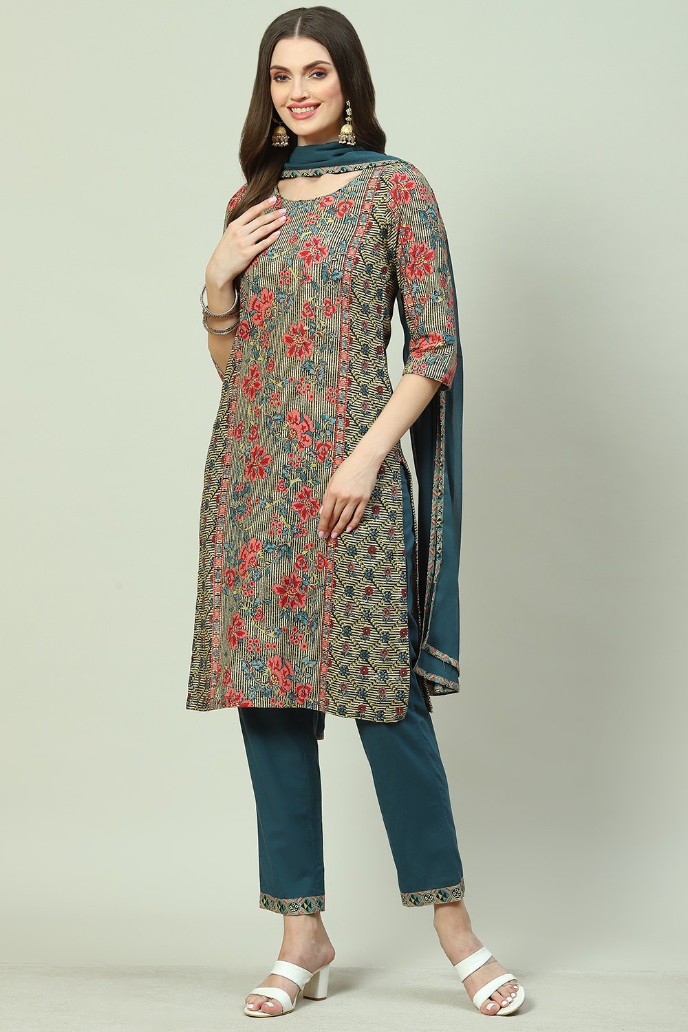 Multi-coloured Printed Straight Kurta Regular Pants Suit Set image number 0