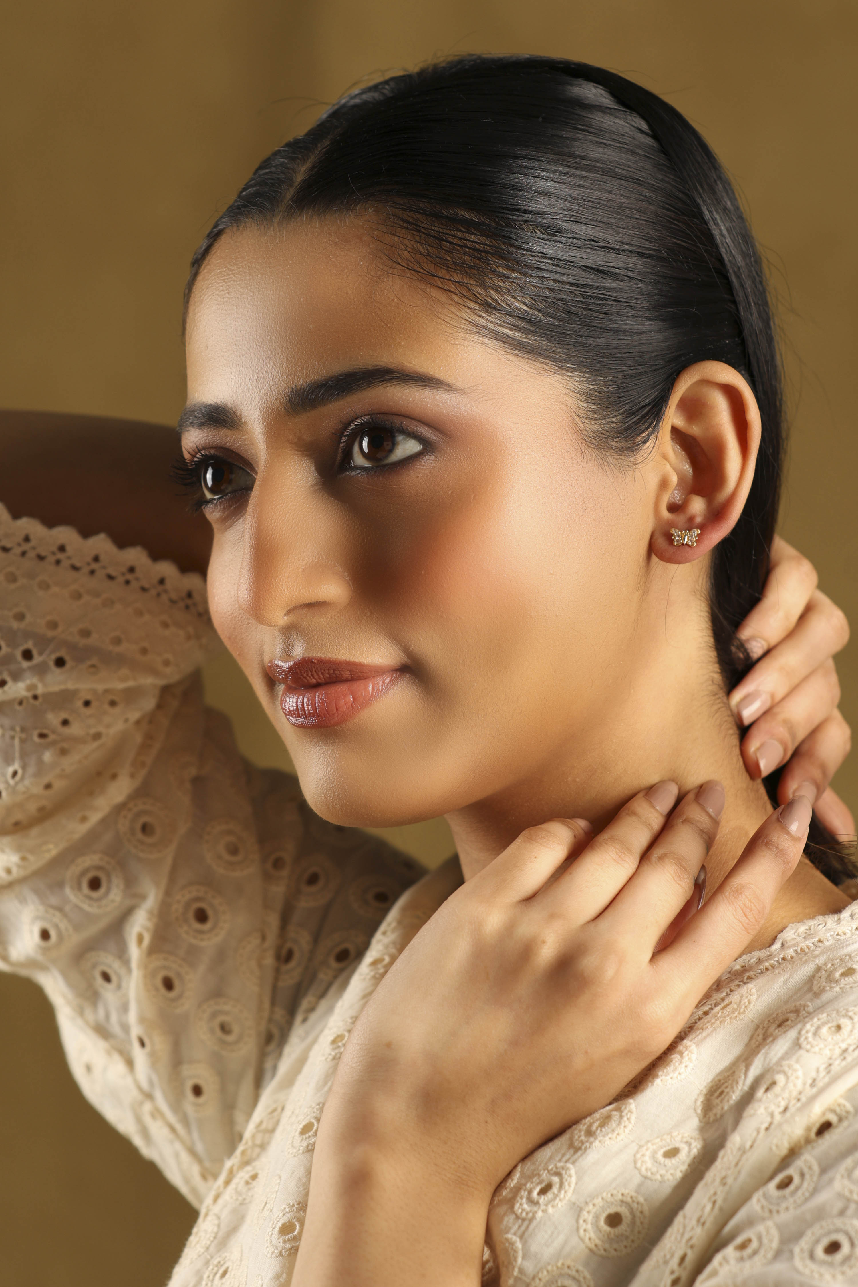 Gold Brass Studs image number 3