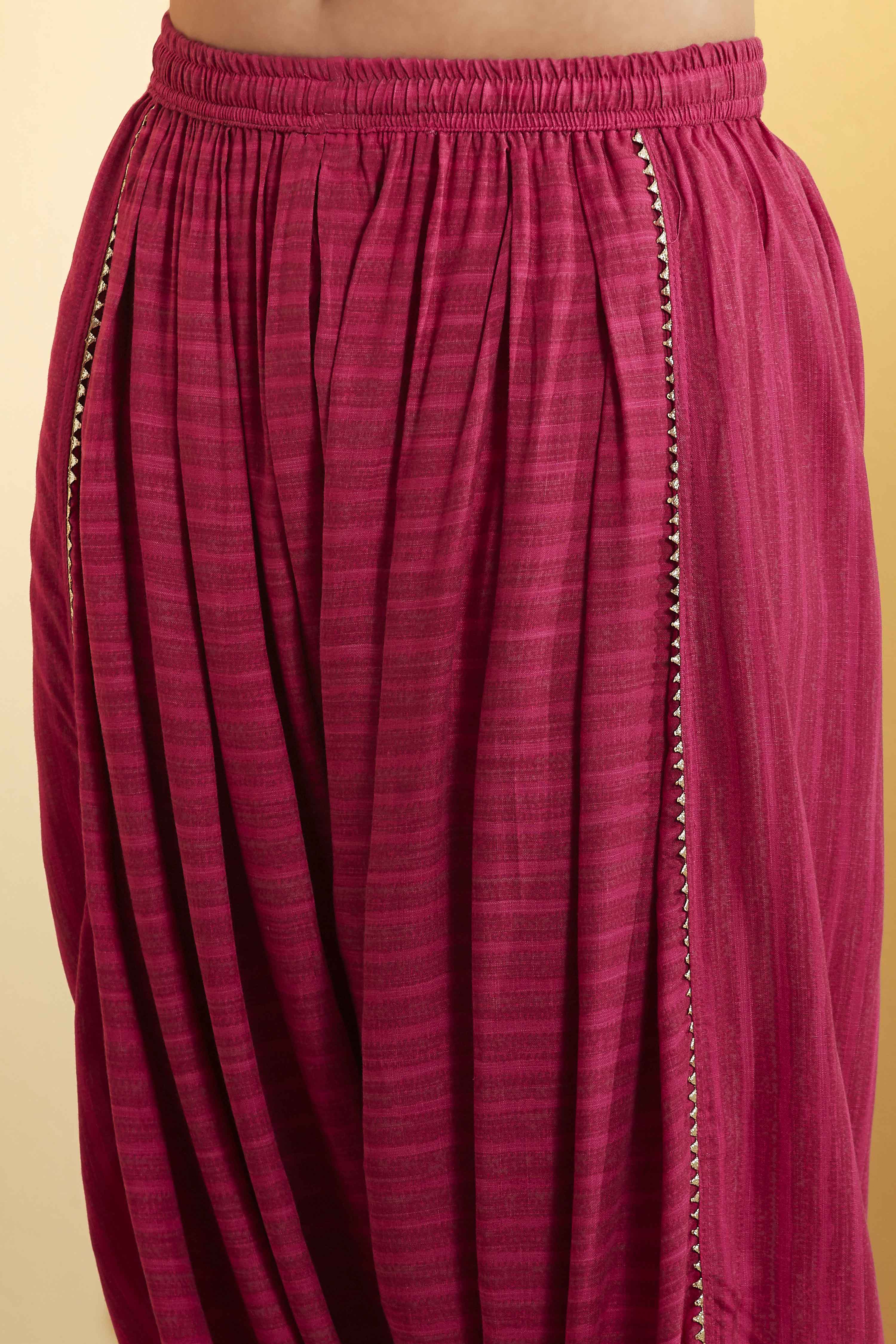 Green Viscose Rayon Straight Kurta Pants Set image number 2