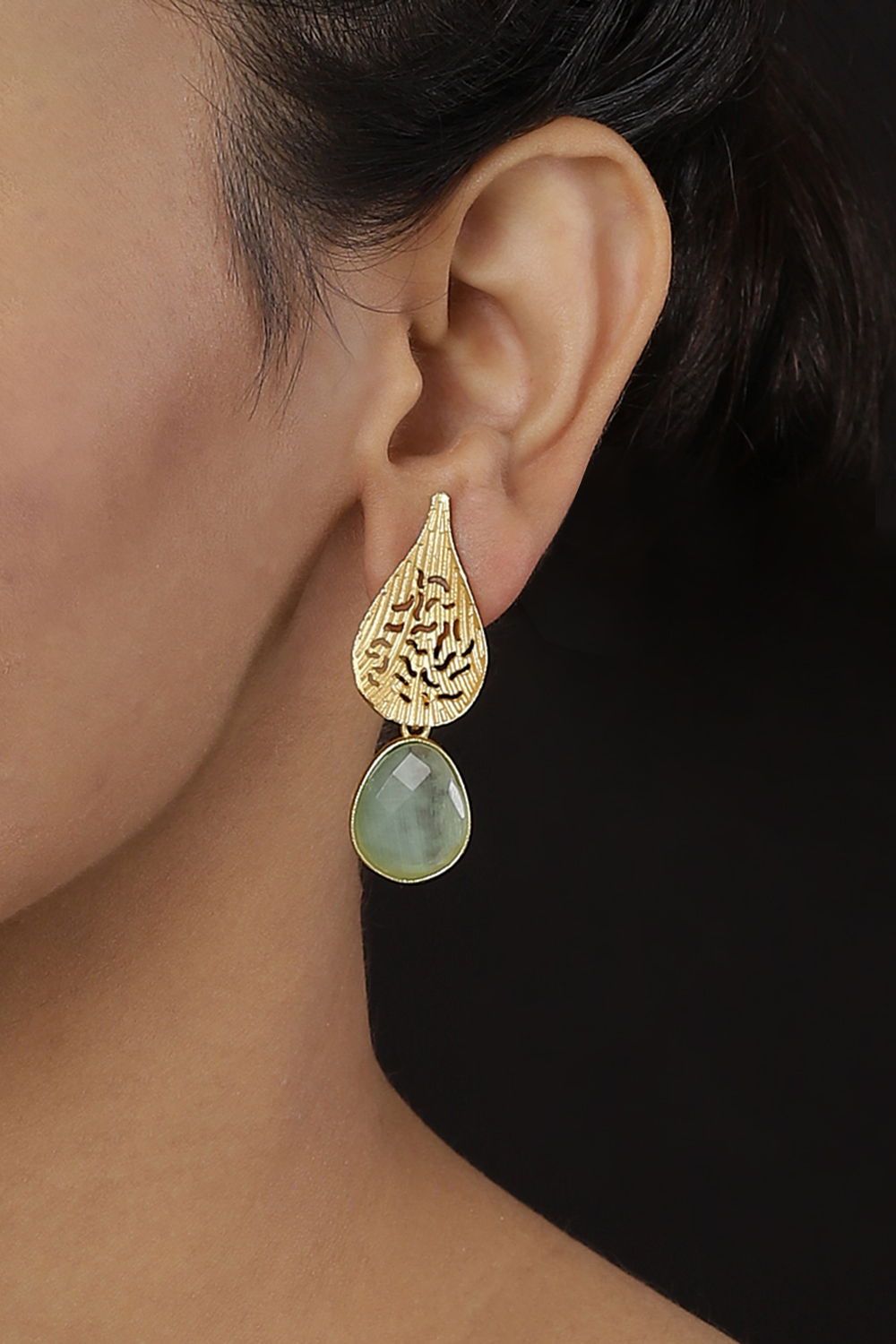 Sea Green Earrings image number 1