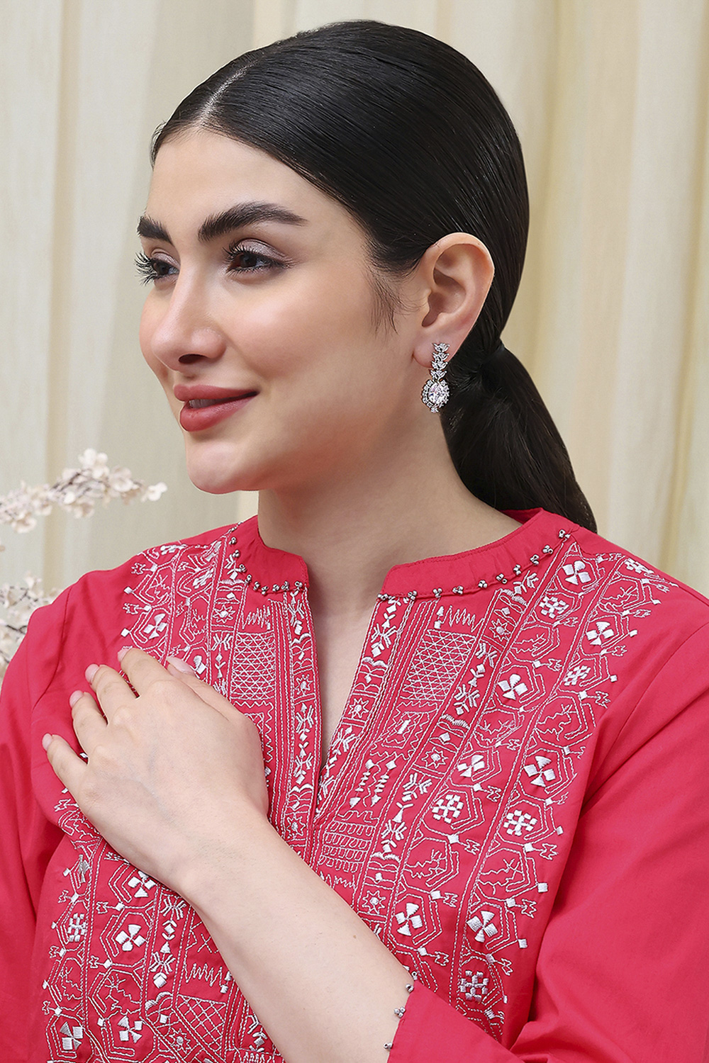 White Alloy Drop & Danglers image number 3