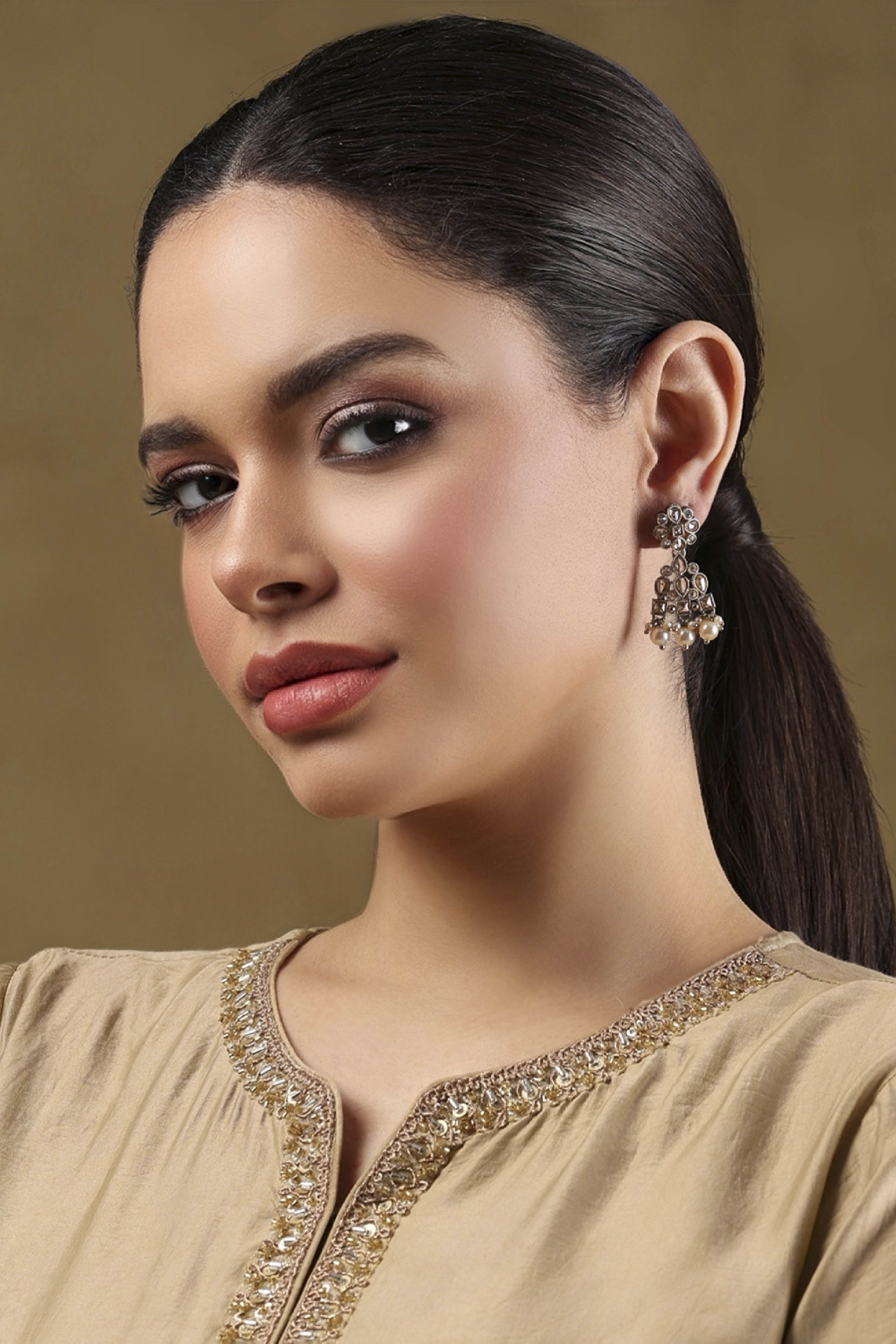Champagne Pearl Earrings image number 3