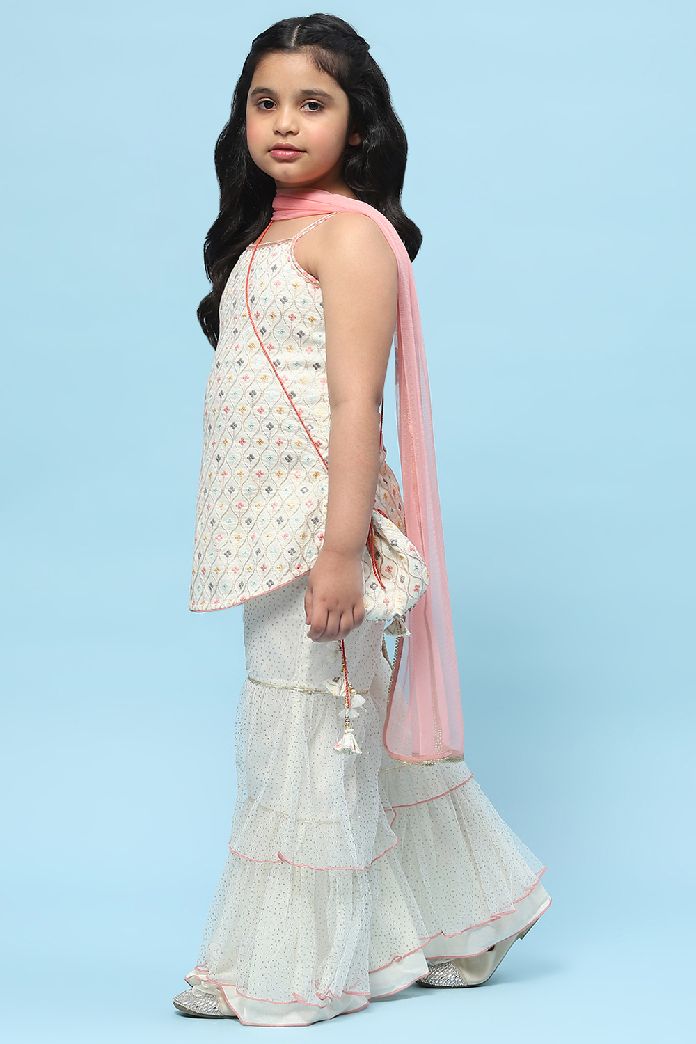 Cream Cotton Floral Embroidered Strappy Suit Set image number 4