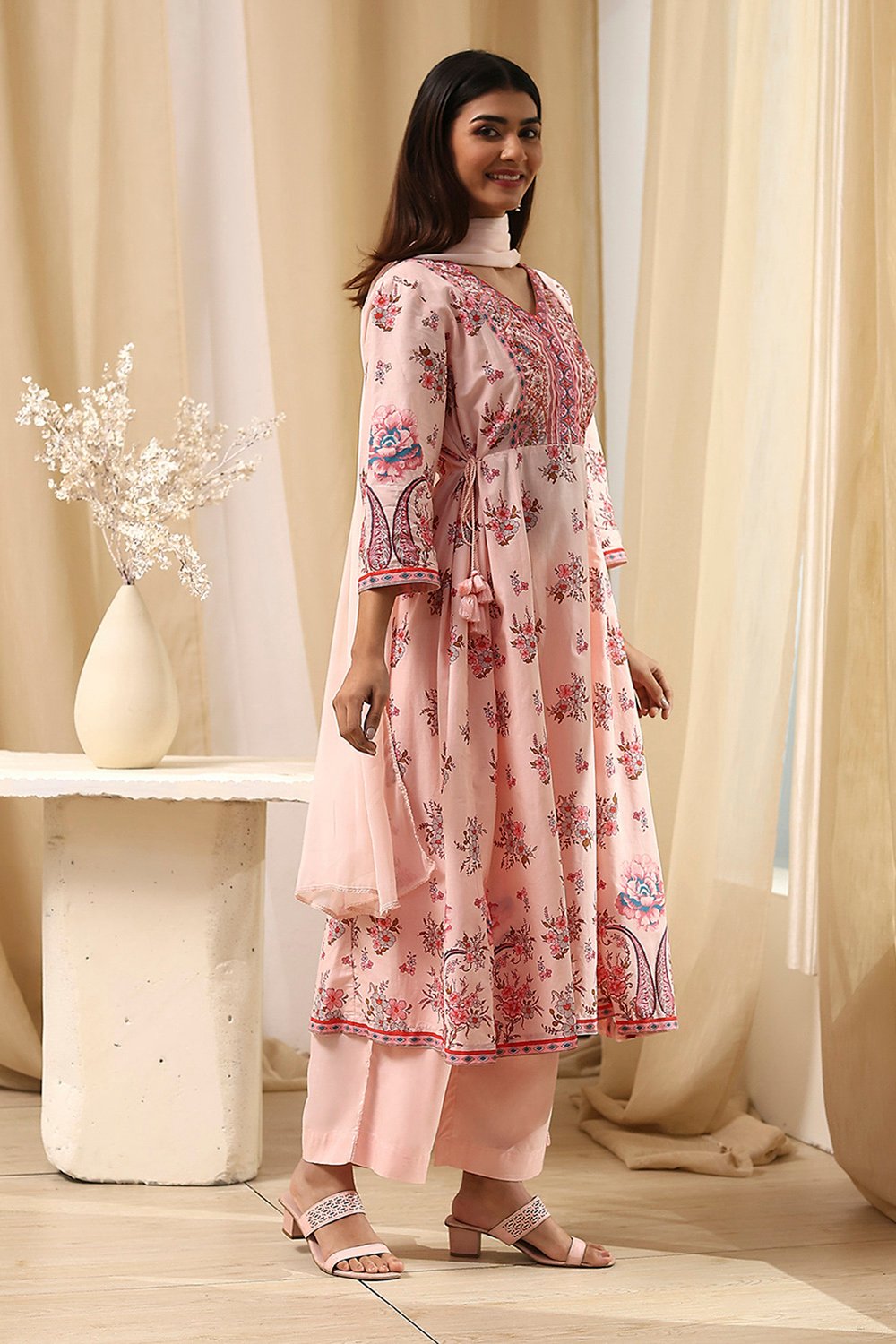 Peach-Colored Cotton Floral Flared Suit Set image number 5