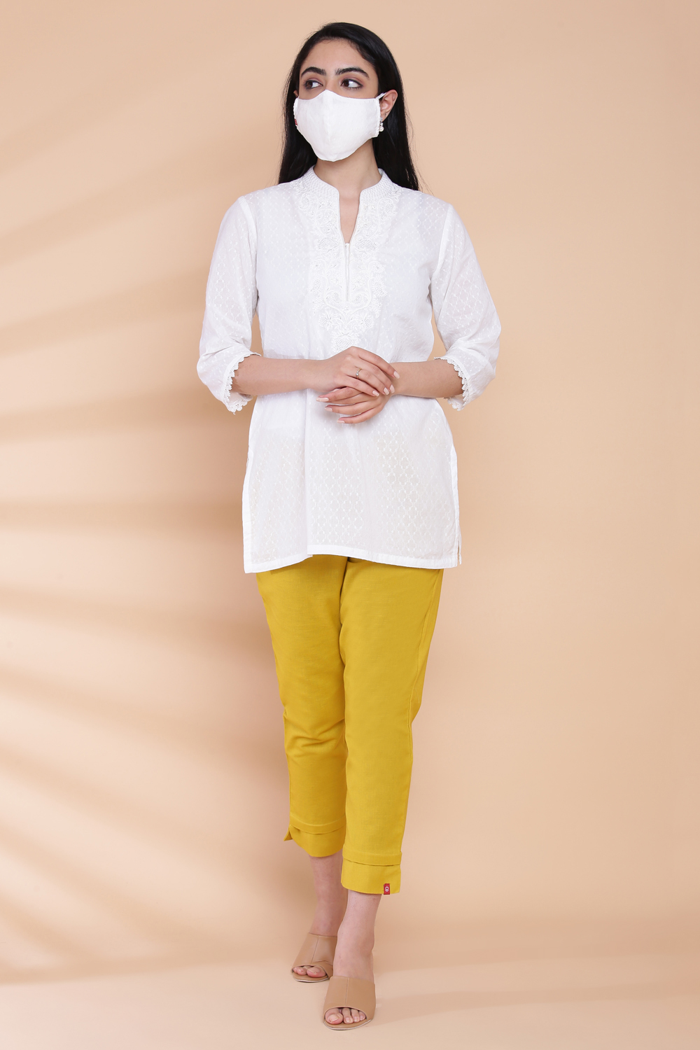 Off White Cotton Chikankari Short Embroidered Kurti image number 3