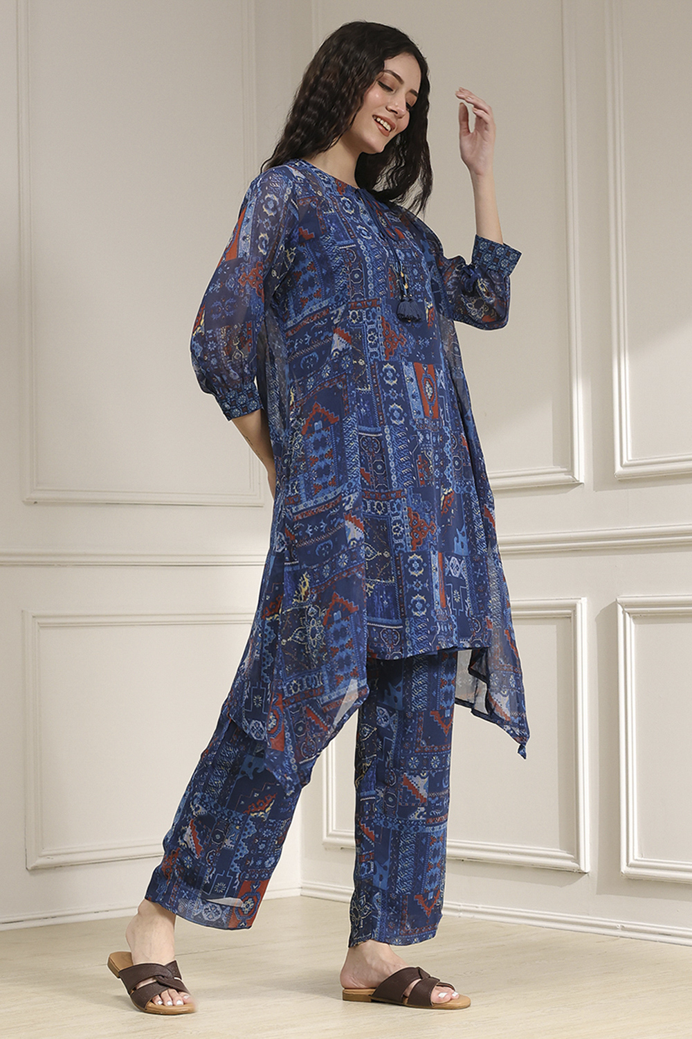 Blue Asymmetric Printed Co-ord Set image number 5