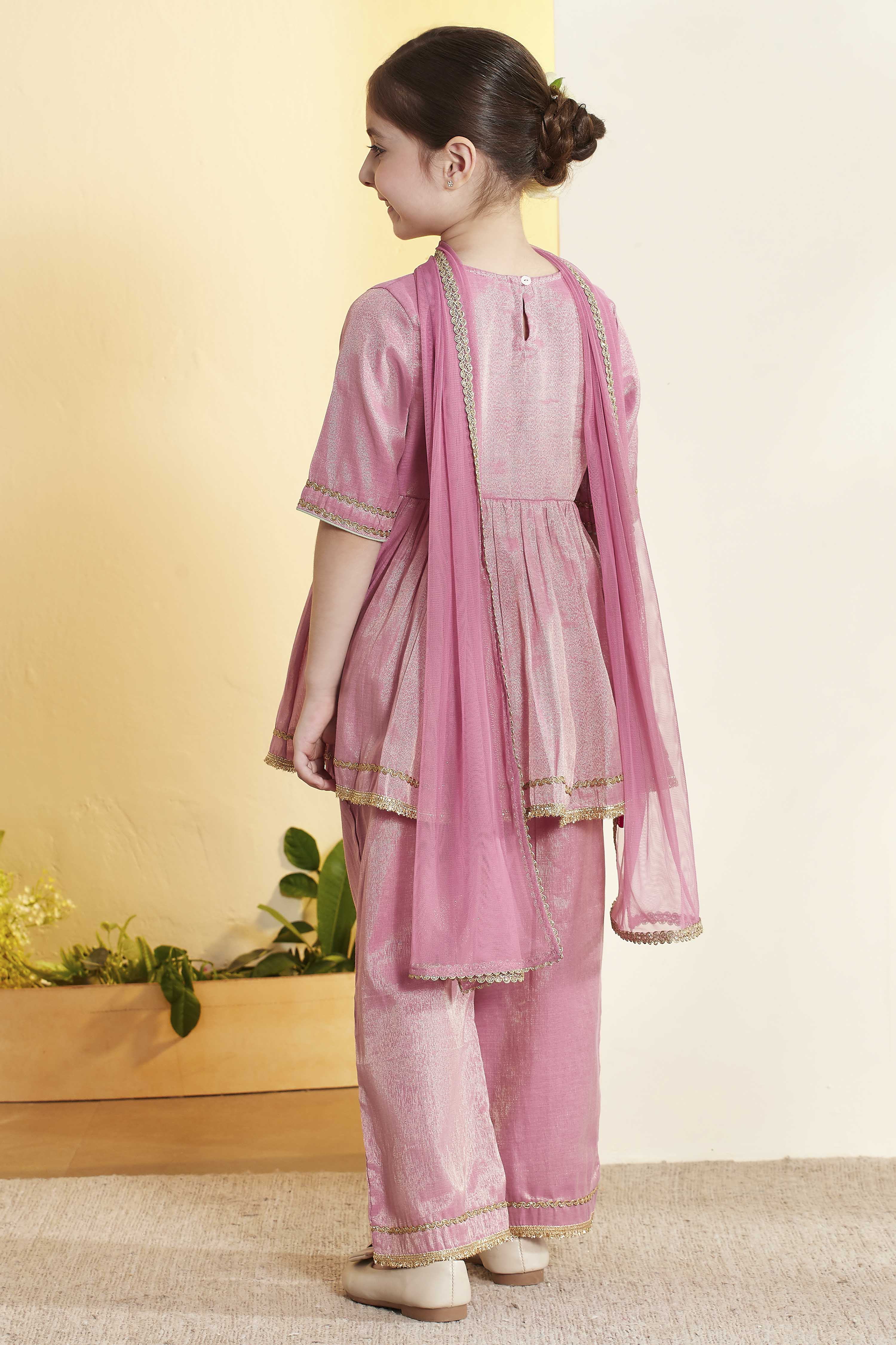 Pink Solid Peplum Viscose Rayon Kurta Set image number 5