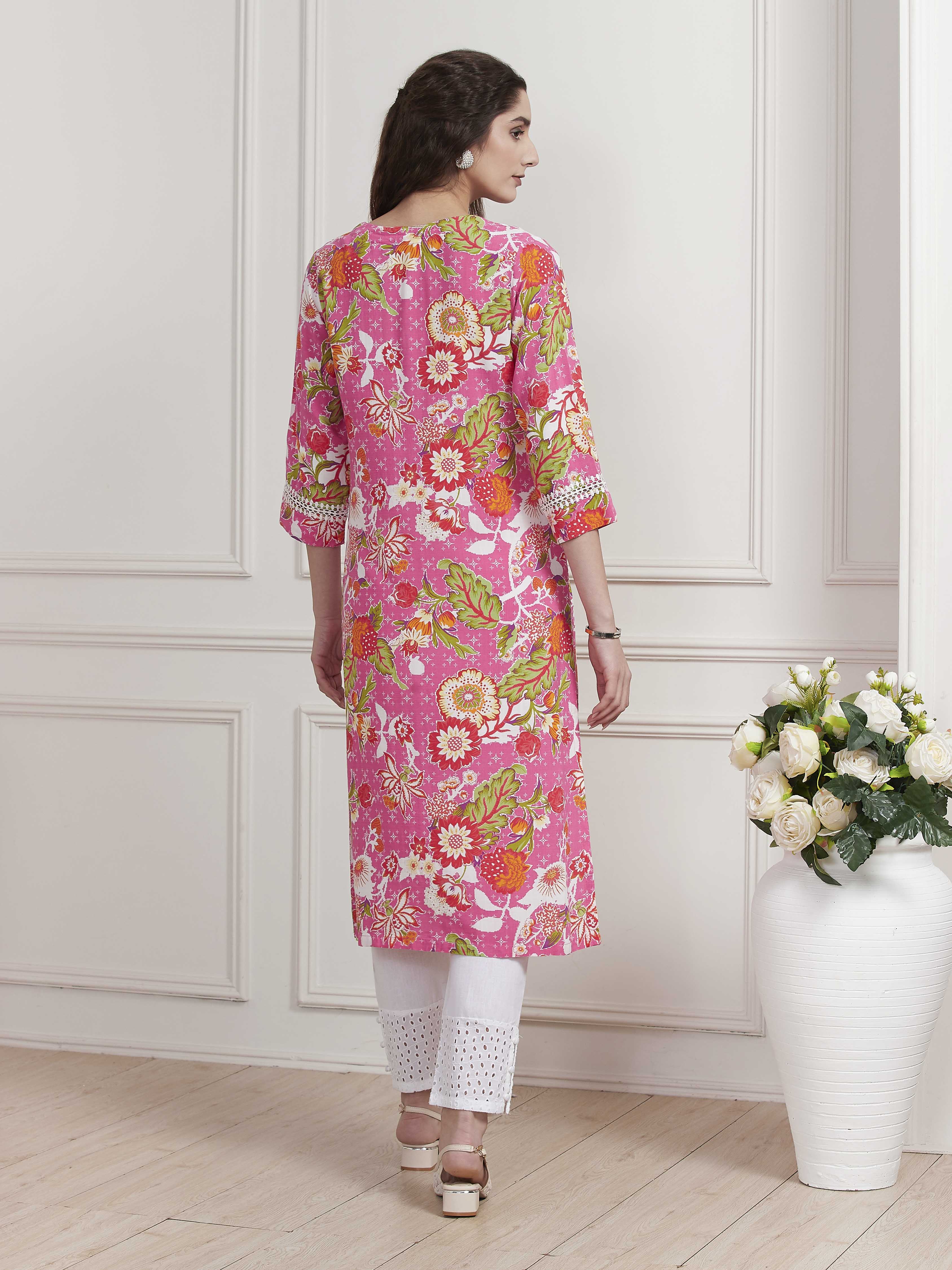 Yellow Floral Printed Straight Kurta image number 3