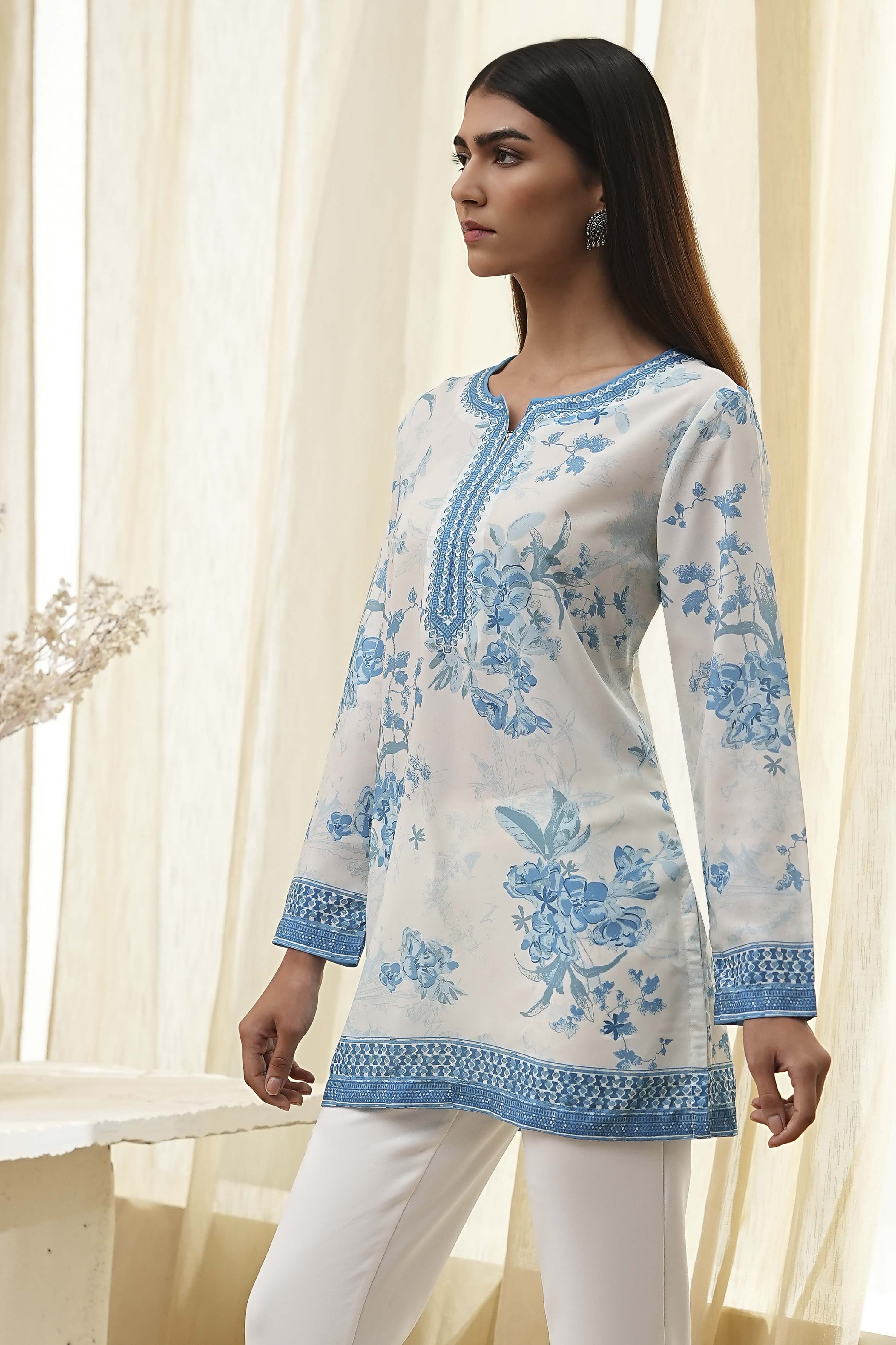 Off White Straight Short Kurta image number 2