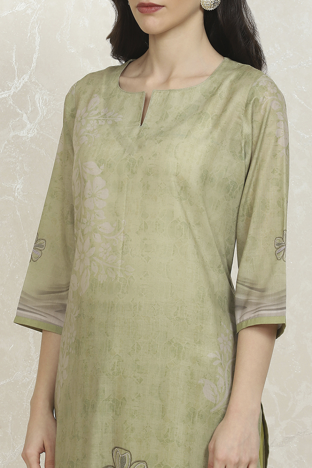 Green Cotton Unstitched Suit Set image number 2