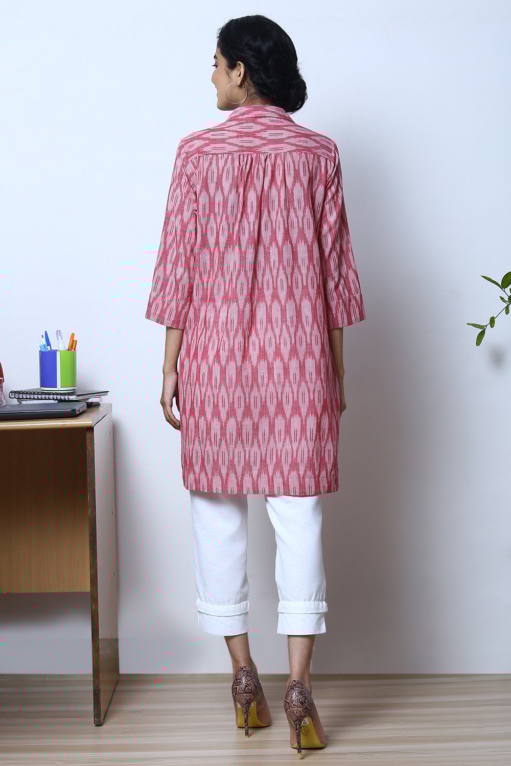 Red Cotton Short Yarndyed Kurti image number 6
