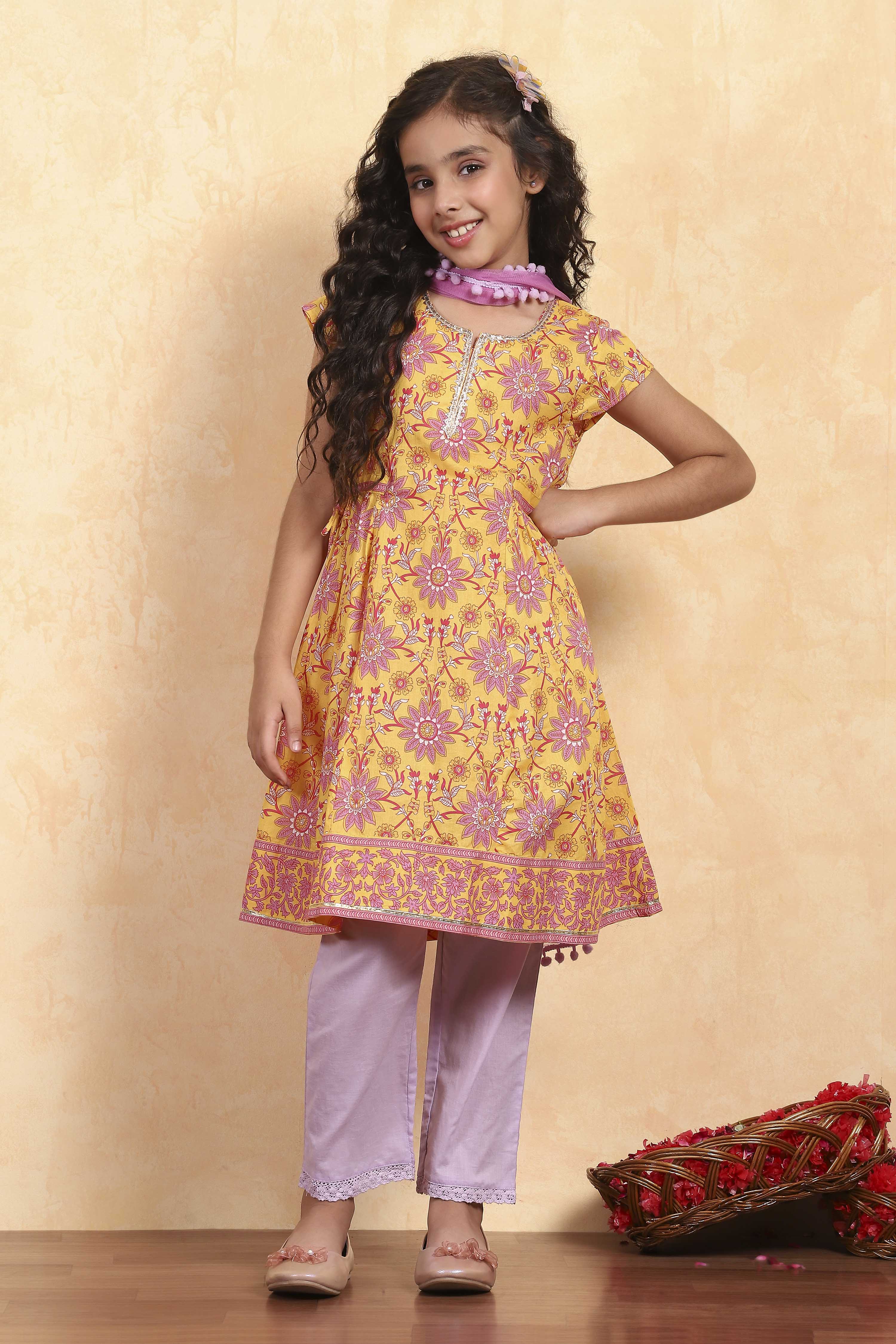 Blue Cotton Flared Printed Suit Set image number 6