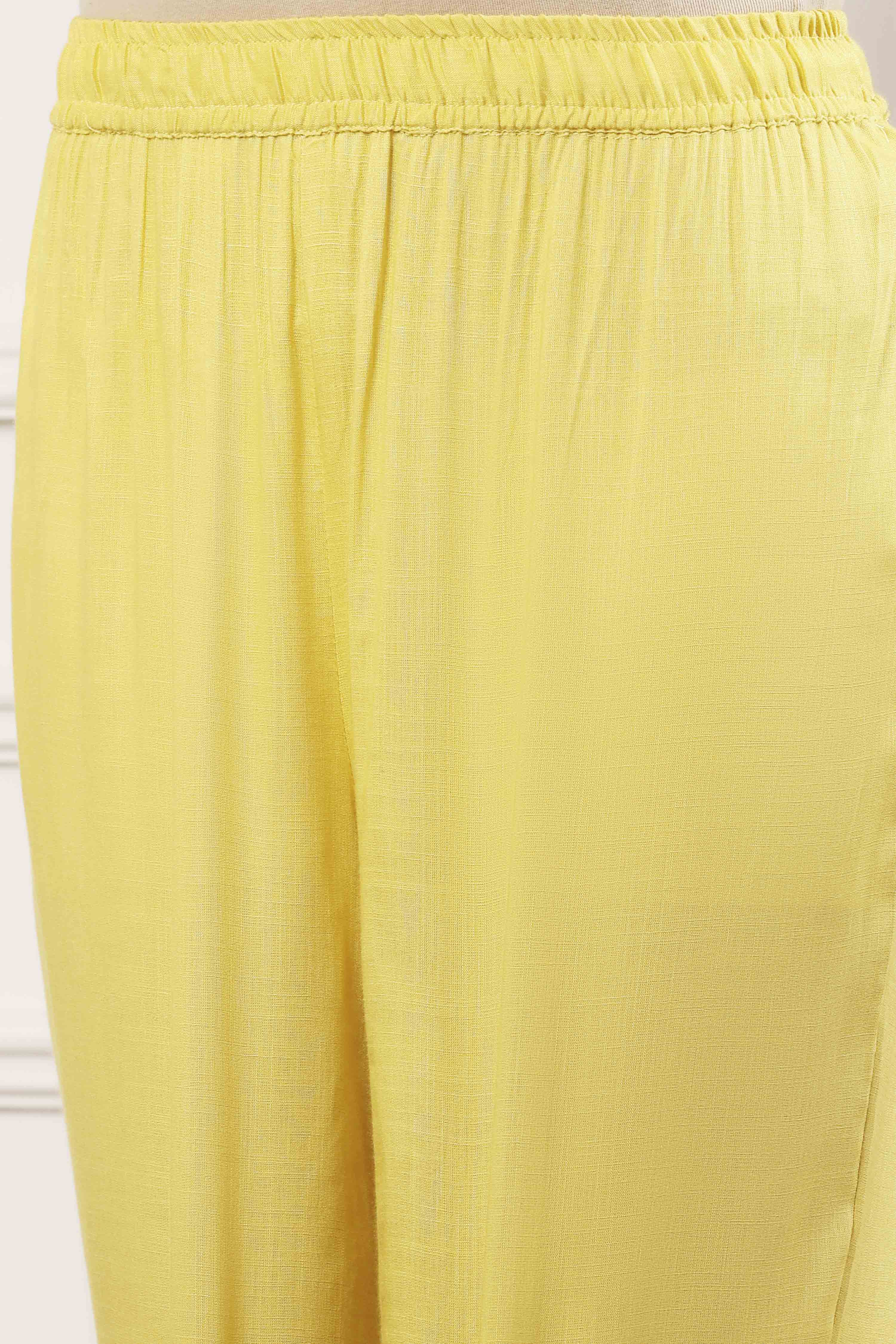 Yellow Viscose Blend Straight Suit Set image number 2