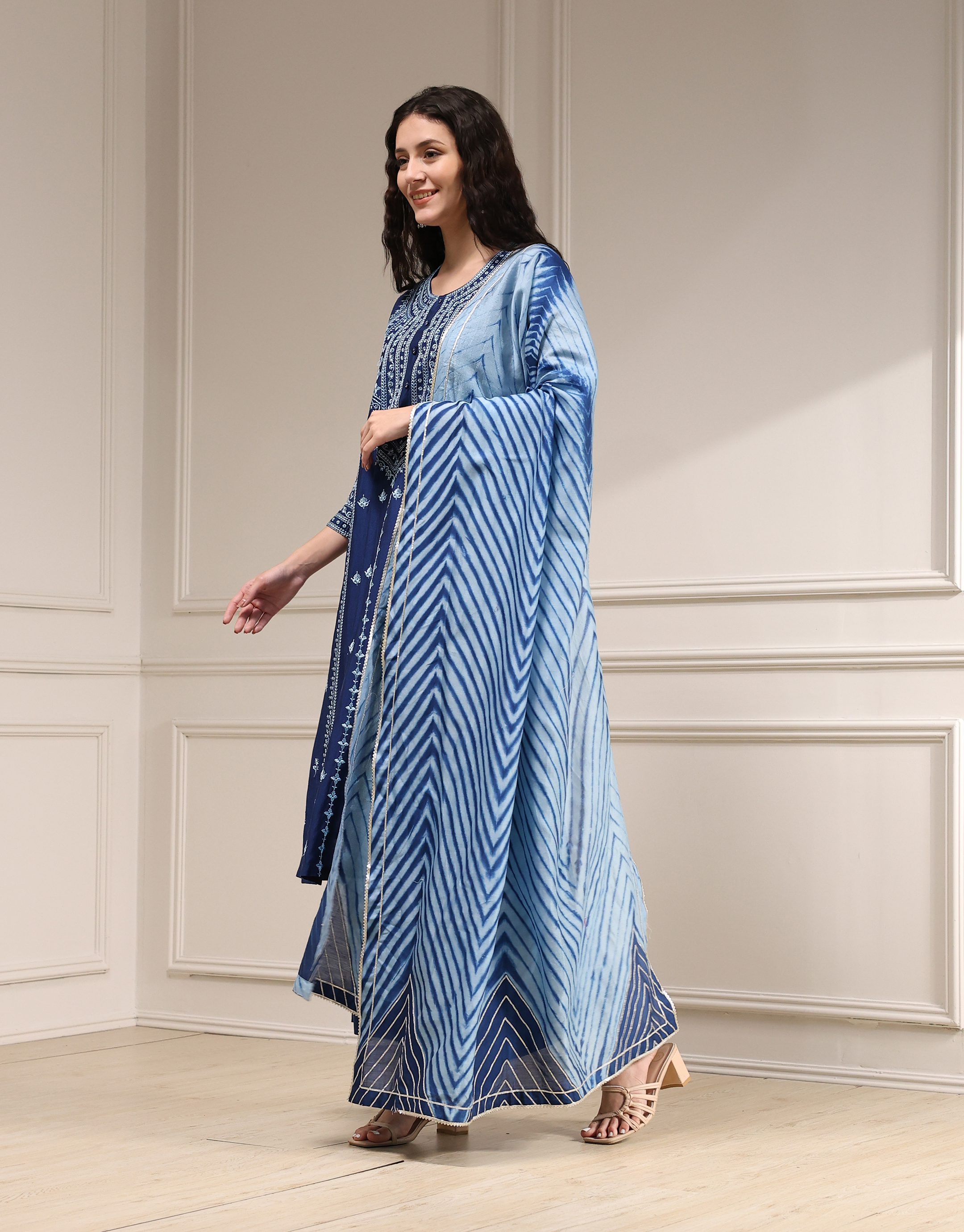 Blue Dyed Printed Straight Suit Set image number 3