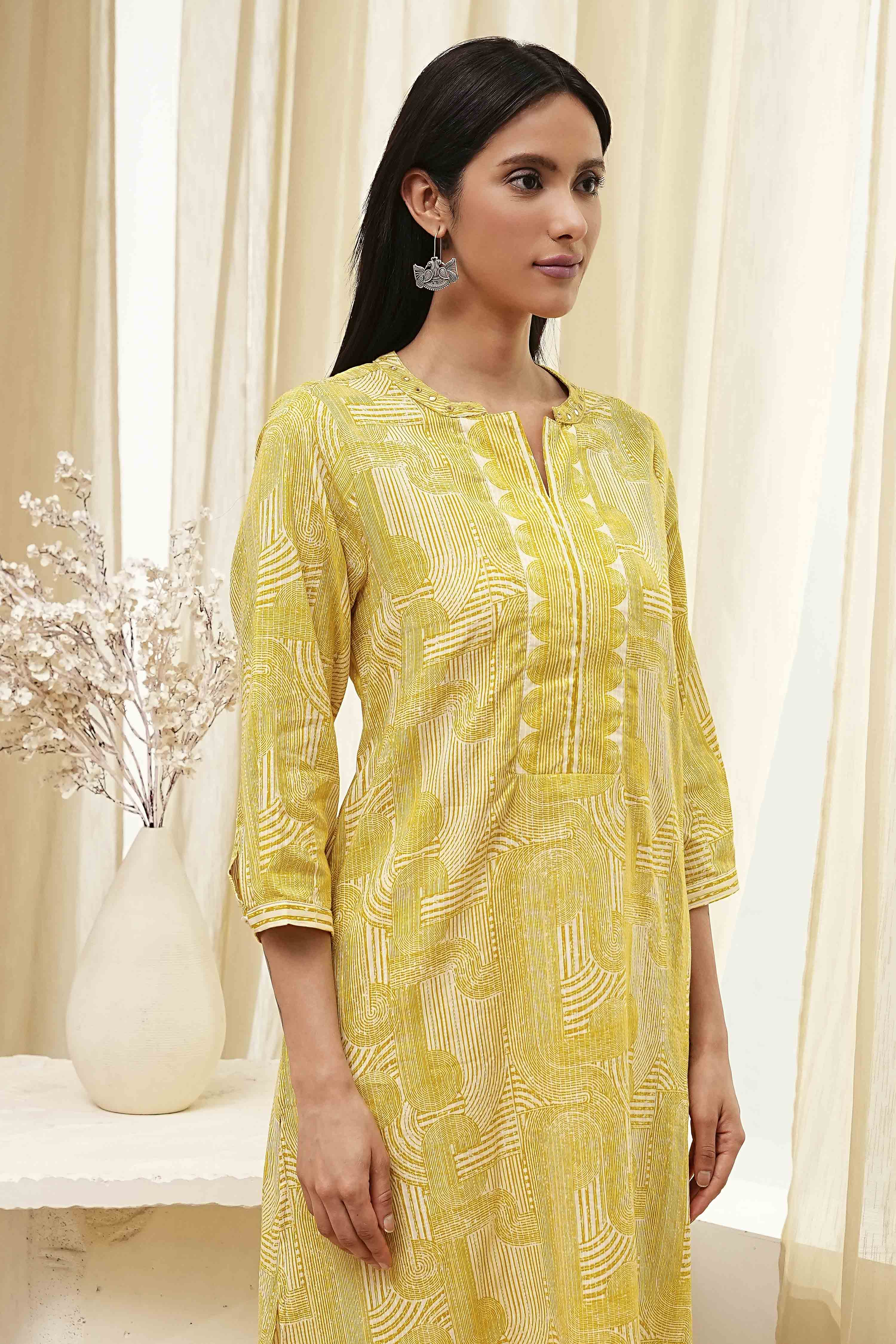 Yellow Cotton Printed Straight Kurta image number 1