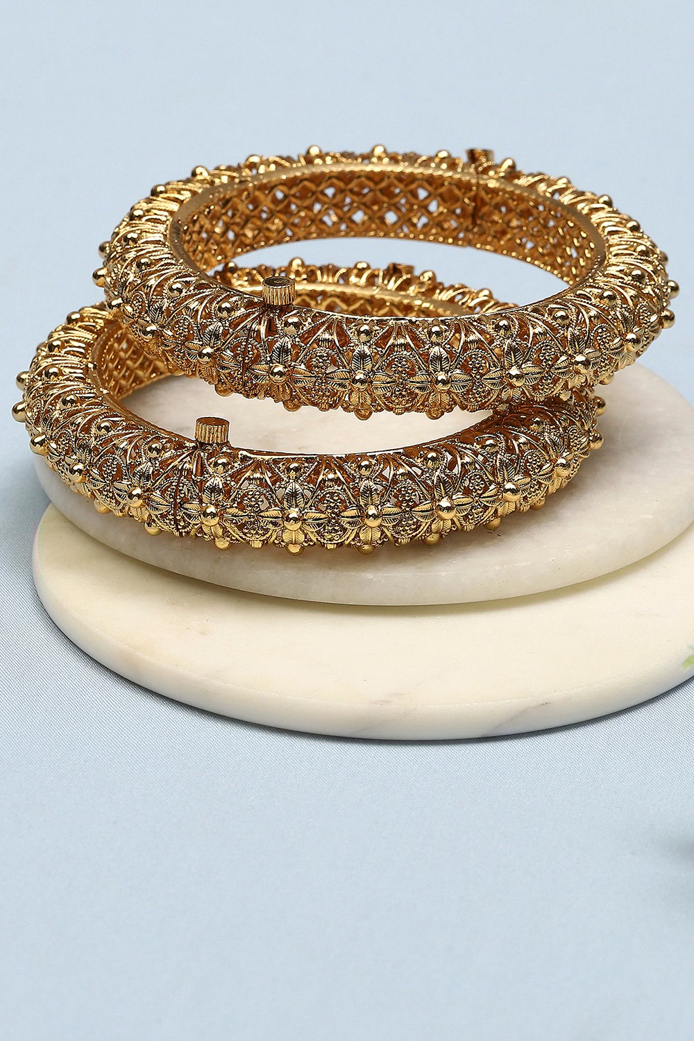 Gold Festive Kade Festive Bangle image number 5