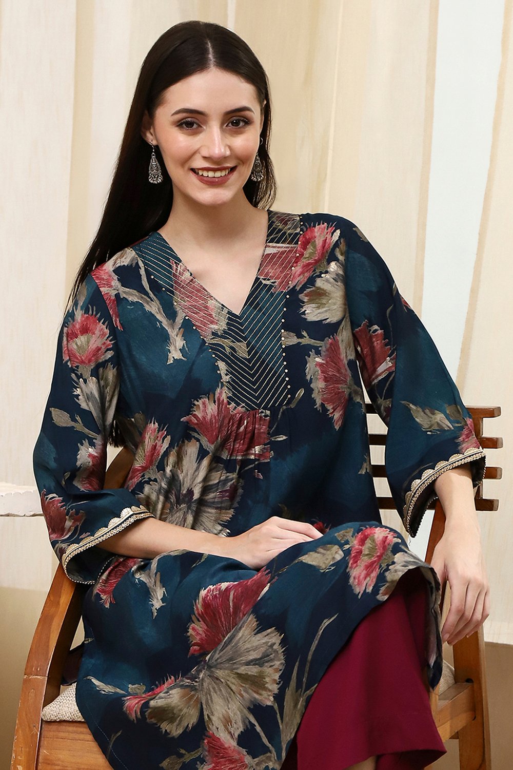 Coral Red Floral Printed Straight Kurta image number 6