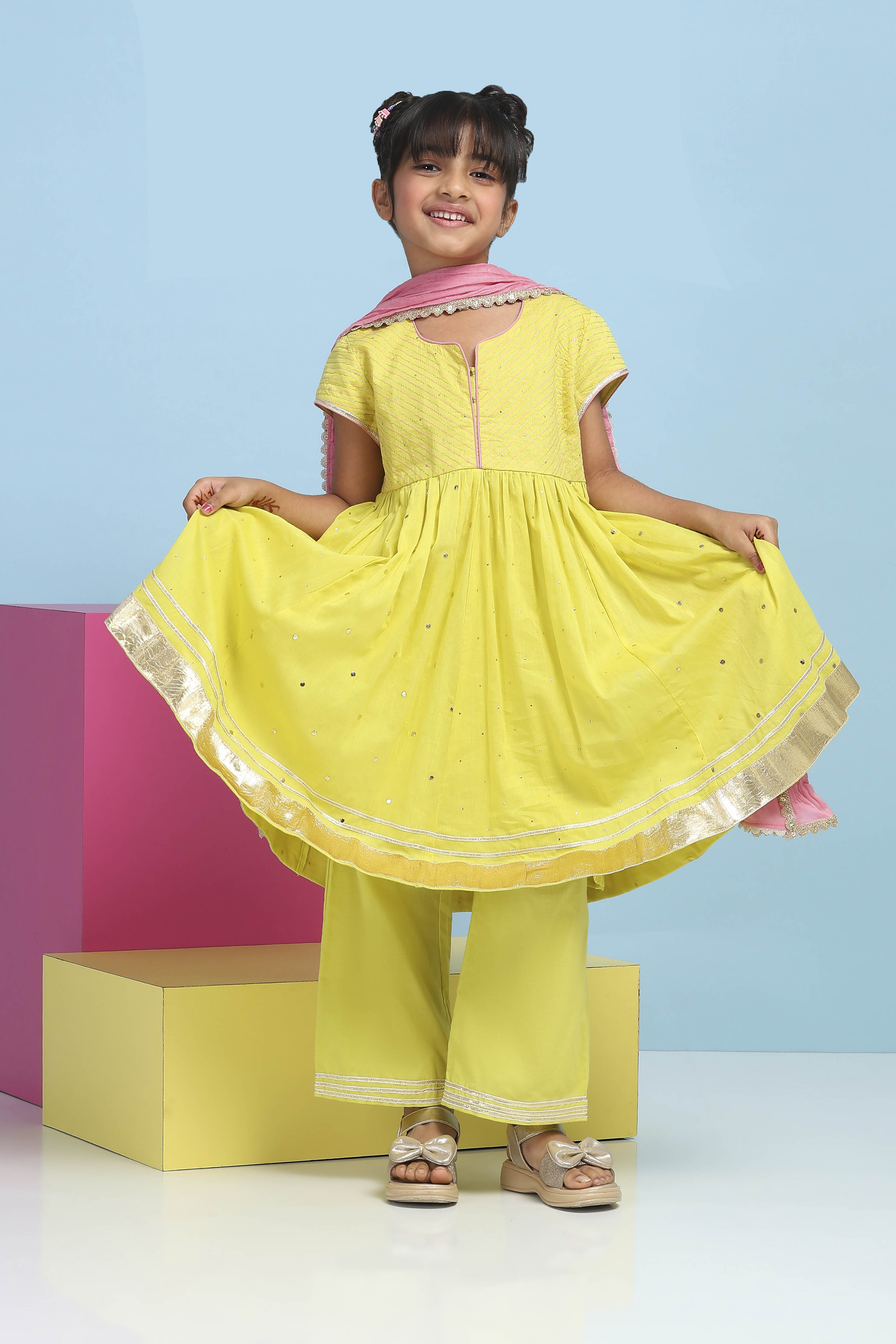 Green Cotton Embroidered Anarkali Suit Set image number 6