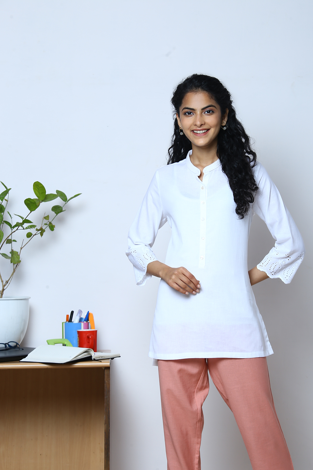 Black Cotton Flax Solid Kurti image number 4
