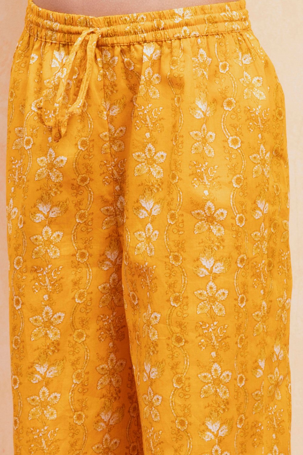 Yellow Cotton Gathered Suit Set image number 2