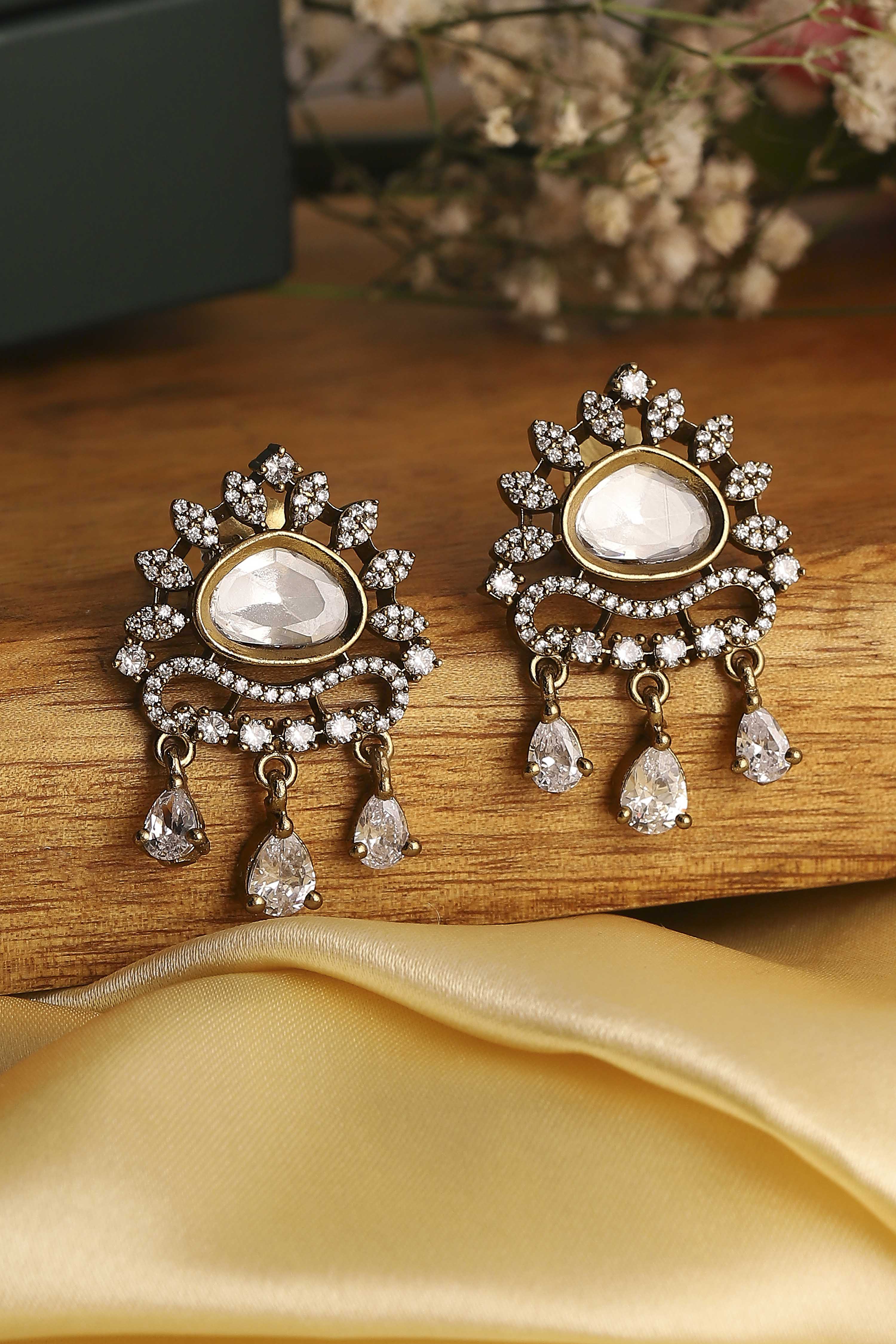 White Stone Earrings image number 0